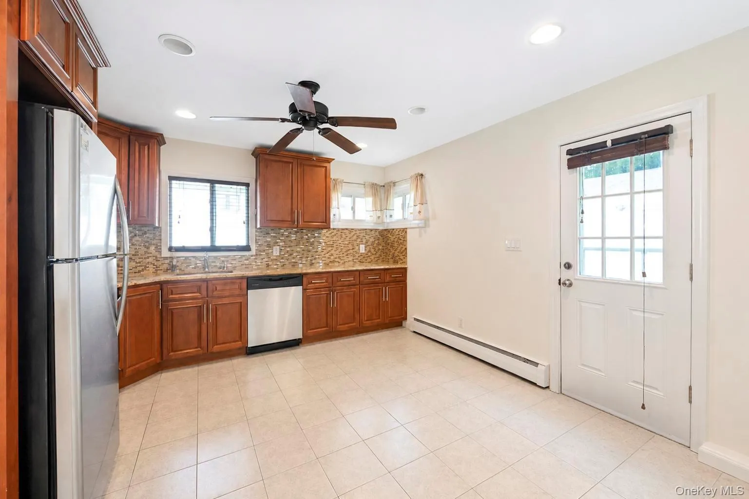 3173 Roxbury Lane, Hempstead, NY, 4 Bedrooms Bedrooms, 8 Rooms Rooms,2 BathroomsBathrooms,Residential Lease,For Rent,Roxbury,0,1040661 3173 Roxbury Lane, Hempstead, NY, 4 Bedrooms Bedrooms, 8 Rooms Rooms,2 BathroomsBathrooms,Residential Lease,For Rent,Roxbury,0,1040661