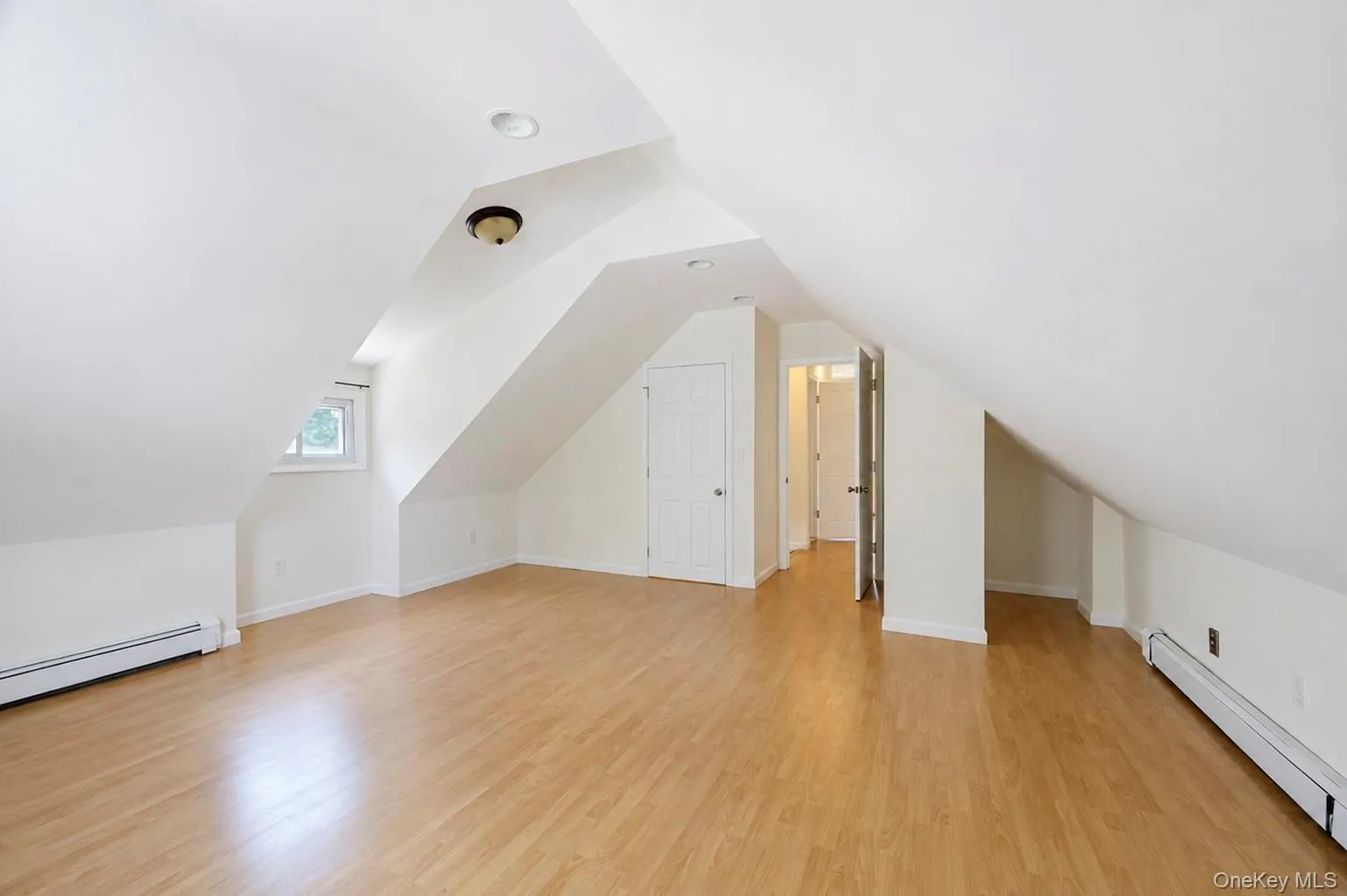 3173 Roxbury Lane, Hempstead, NY, 4 Bedrooms Bedrooms, 8 Rooms Rooms,2 BathroomsBathrooms,Residential Lease,For Rent,Roxbury,0,1040661 3173 Roxbury Lane, Hempstead, NY, 4 Bedrooms Bedrooms, 8 Rooms Rooms,2 BathroomsBathrooms,Residential Lease,For Rent,Roxbury,0,1040661