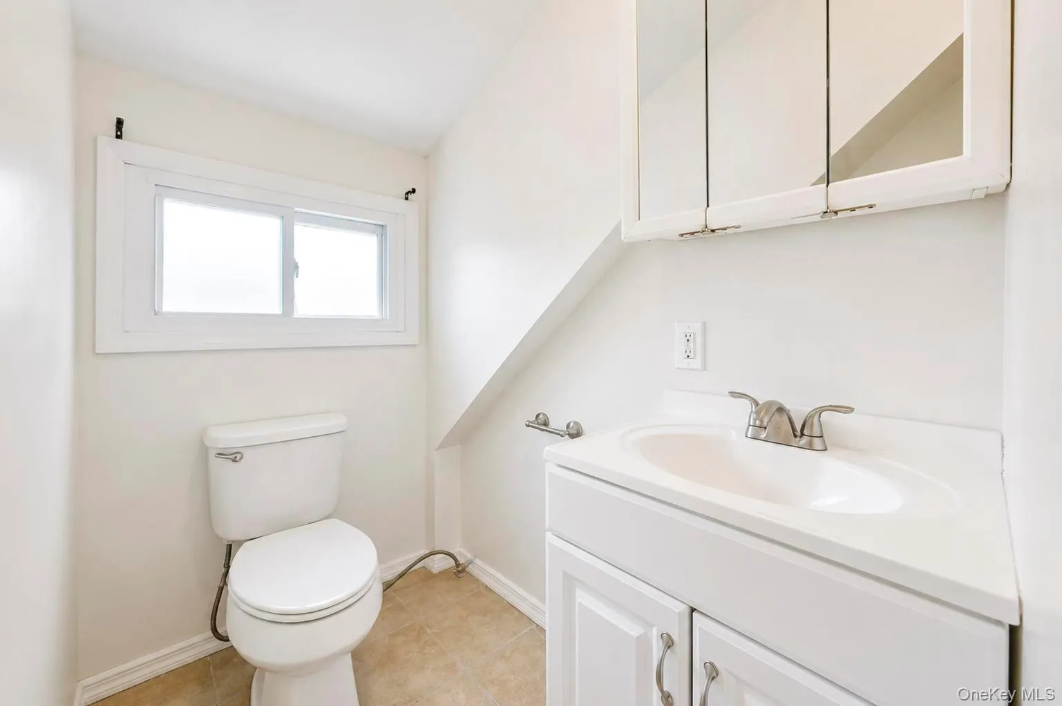 3173 Roxbury Lane, Hempstead, NY, 4 Bedrooms Bedrooms, 8 Rooms Rooms,2 BathroomsBathrooms,Residential Lease,For Rent,Roxbury,0,1040661 3173 Roxbury Lane, Hempstead, NY, 4 Bedrooms Bedrooms, 8 Rooms Rooms,2 BathroomsBathrooms,Residential Lease,For Rent,Roxbury,0,1040661