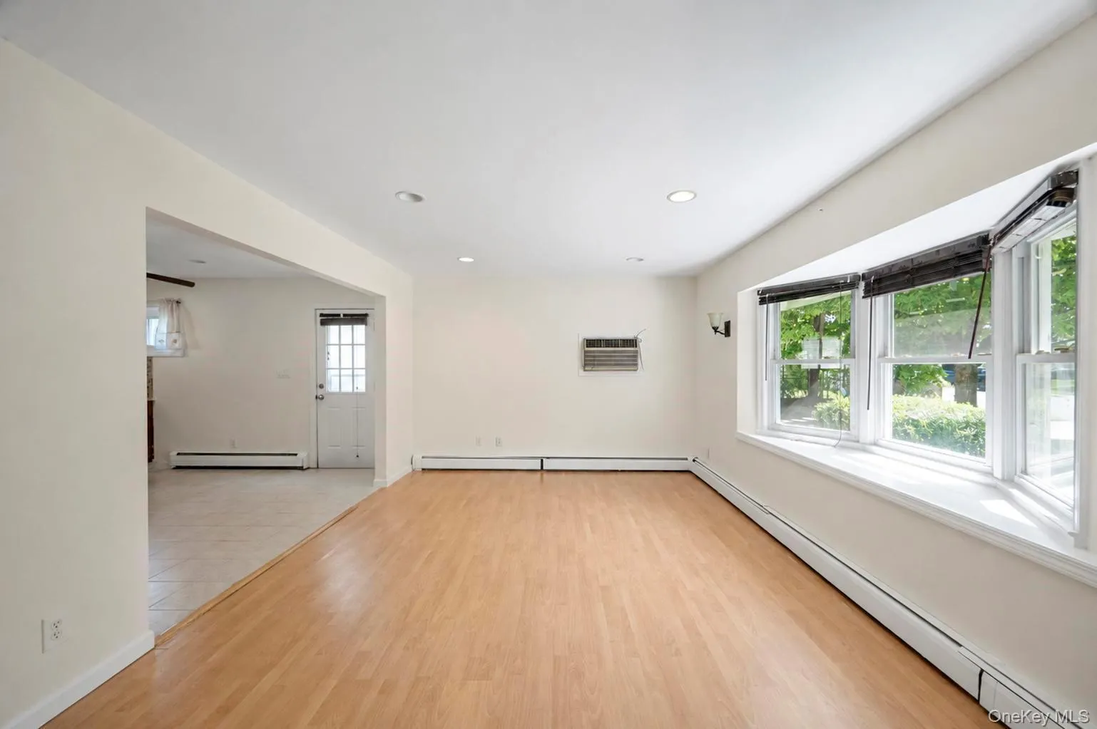 3173 Roxbury Lane, Hempstead, NY, 4 Bedrooms Bedrooms, 8 Rooms Rooms,2 BathroomsBathrooms,Residential Lease,For Rent,Roxbury,0,1040661 3173 Roxbury Lane, Hempstead, NY, 4 Bedrooms Bedrooms, 8 Rooms Rooms,2 BathroomsBathrooms,Residential Lease,For Rent,Roxbury,0,1040661