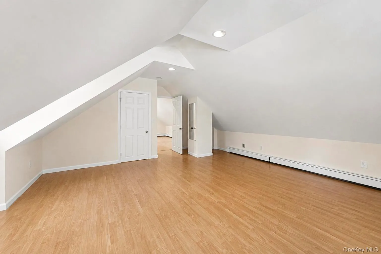 3173 Roxbury Lane, Hempstead, NY, 4 Bedrooms Bedrooms, 8 Rooms Rooms,2 BathroomsBathrooms,Residential Lease,For Rent,Roxbury,0,1040661 3173 Roxbury Lane, Hempstead, NY, 4 Bedrooms Bedrooms, 8 Rooms Rooms,2 BathroomsBathrooms,Residential Lease,For Rent,Roxbury,0,1040661