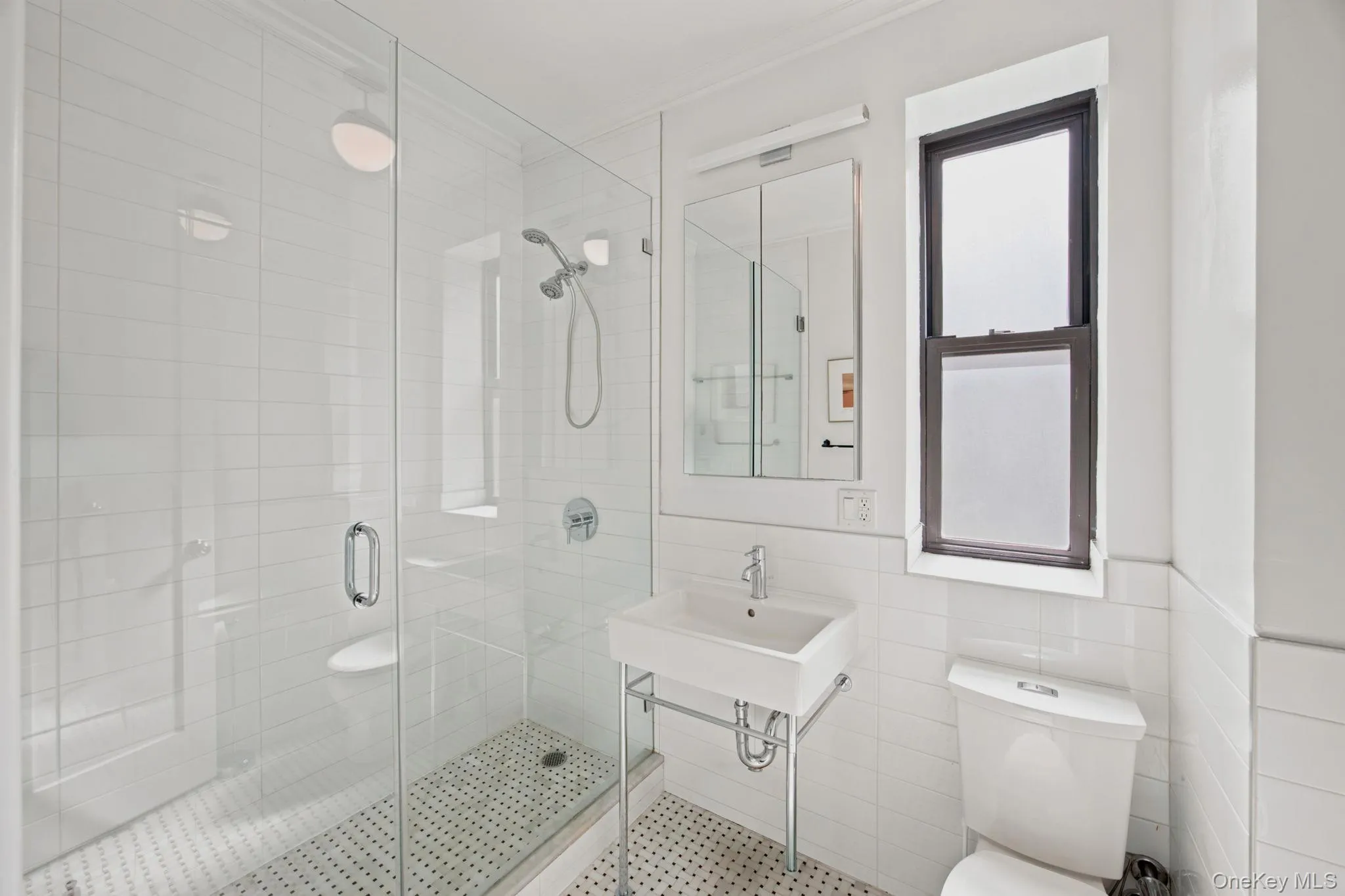 24-65 38th Street, New York, NY, 3 Bedrooms Bedrooms, 6 Rooms Rooms,2 BathroomsBathrooms,Residential,For Rent,38th,0,1040663 24-65 38th Street, New York, NY, 3 Bedrooms Bedrooms, 6 Rooms Rooms,2 BathroomsBathrooms,Residential,For Rent,38th,0,1040663