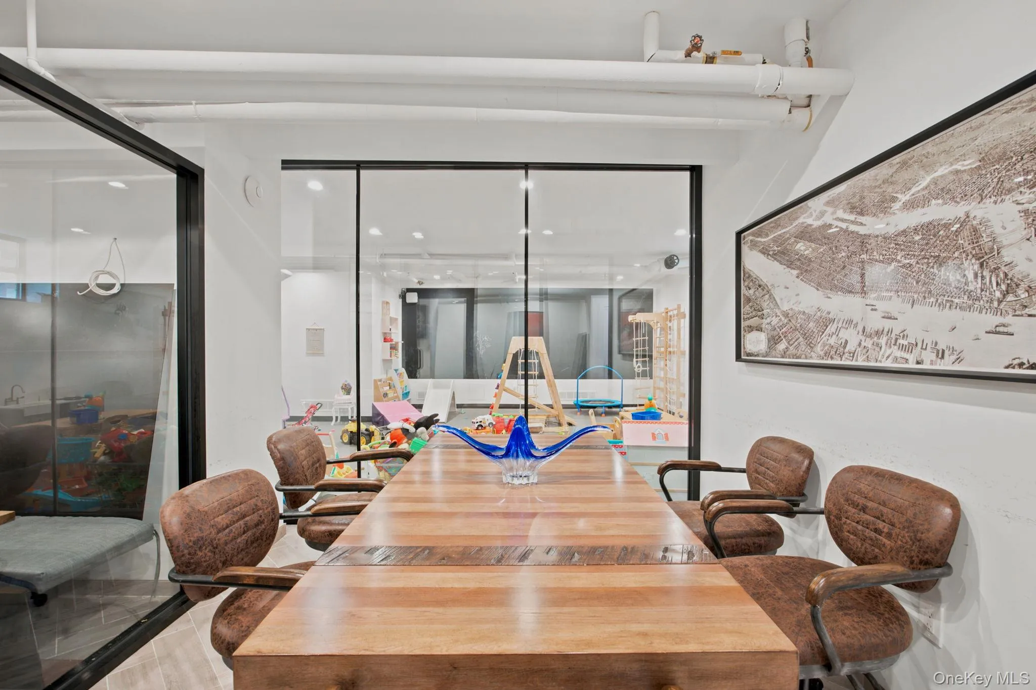 24-65 38th Street, New York, NY, 3 Bedrooms Bedrooms, 6 Rooms Rooms,2 BathroomsBathrooms,Residential,For Rent,38th,0,1040663 24-65 38th Street, New York, NY, 3 Bedrooms Bedrooms, 6 Rooms Rooms,2 BathroomsBathrooms,Residential,For Rent,38th,0,1040663