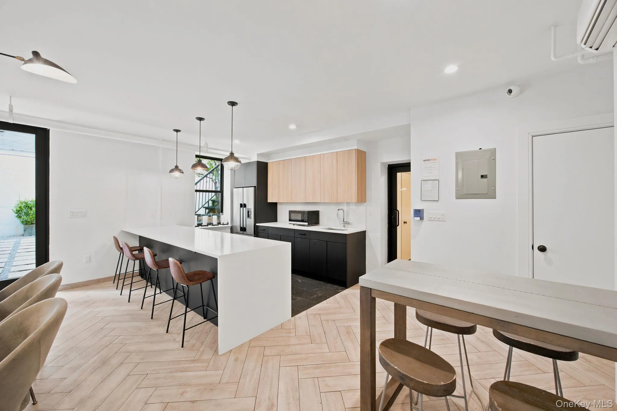24-65 38th Street, New York, NY, 3 Bedrooms Bedrooms, 6 Rooms Rooms,2 BathroomsBathrooms,Residential,For Rent,38th,0,1040663 24-65 38th Street, New York, NY, 3 Bedrooms Bedrooms, 6 Rooms Rooms,2 BathroomsBathrooms,Residential,For Rent,38th,0,1040663