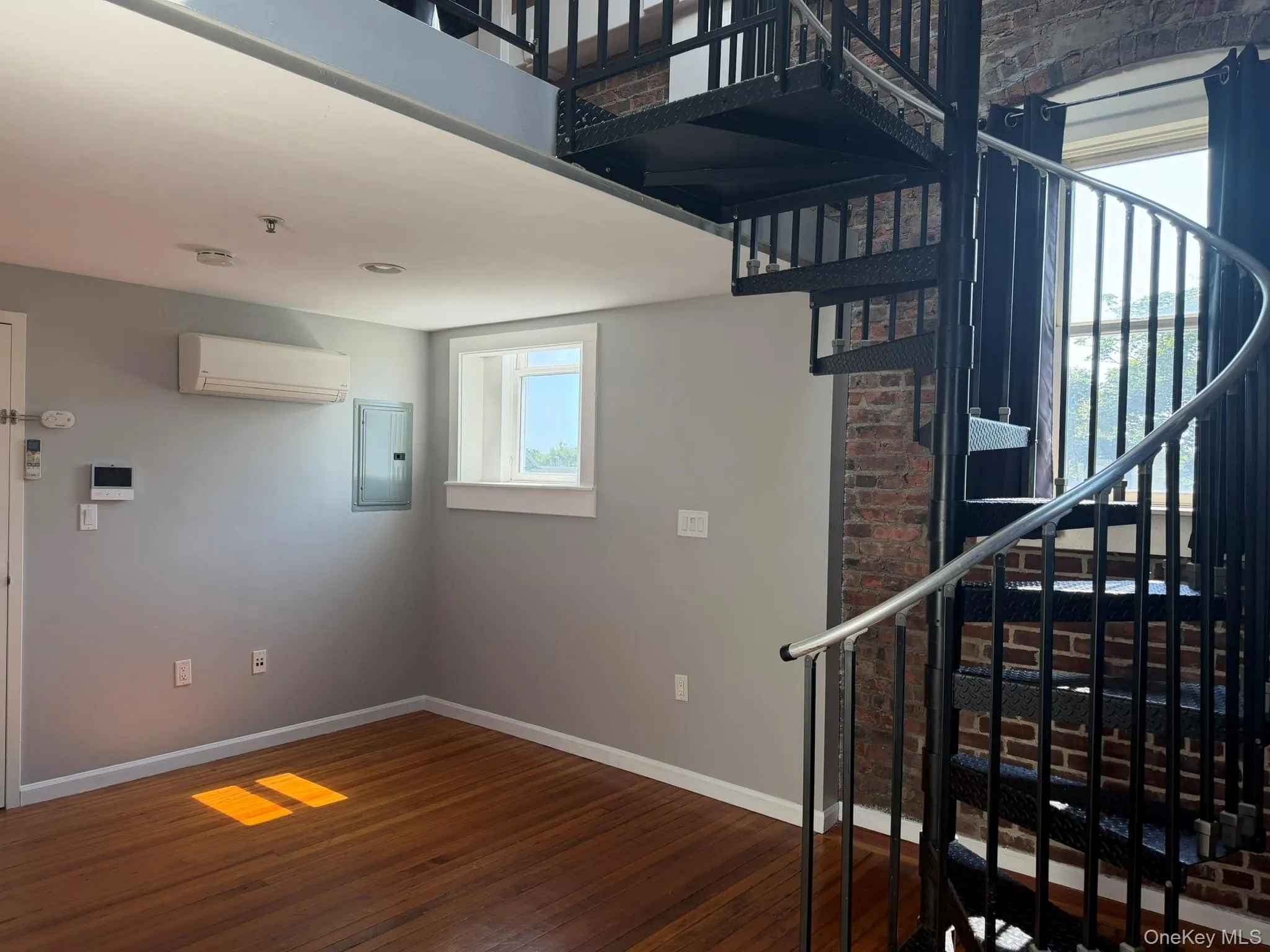 94 4th Ave, Islip, NY, 2 Rooms Rooms,1 BathroomBathrooms,Residential Lease,For Rent,4th Ave,0,1040670 94 4th Ave, Islip, NY, 2 Rooms Rooms,1 BathroomBathrooms,Residential Lease,For Rent,4th Ave,0,1040670