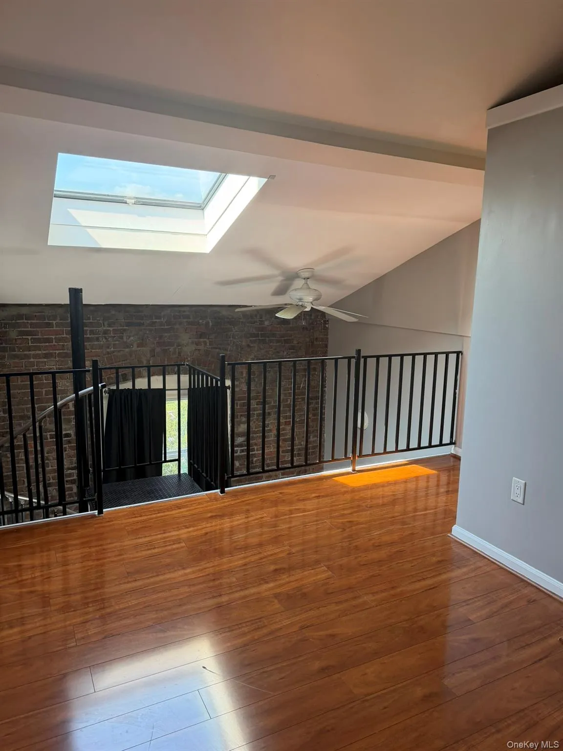 94 4th Ave, Islip, NY, 2 Rooms Rooms,1 BathroomBathrooms,Residential Lease,For Rent,4th Ave,0,1040670 94 4th Ave, Islip, NY, 2 Rooms Rooms,1 BathroomBathrooms,Residential Lease,For Rent,4th Ave,0,1040670
