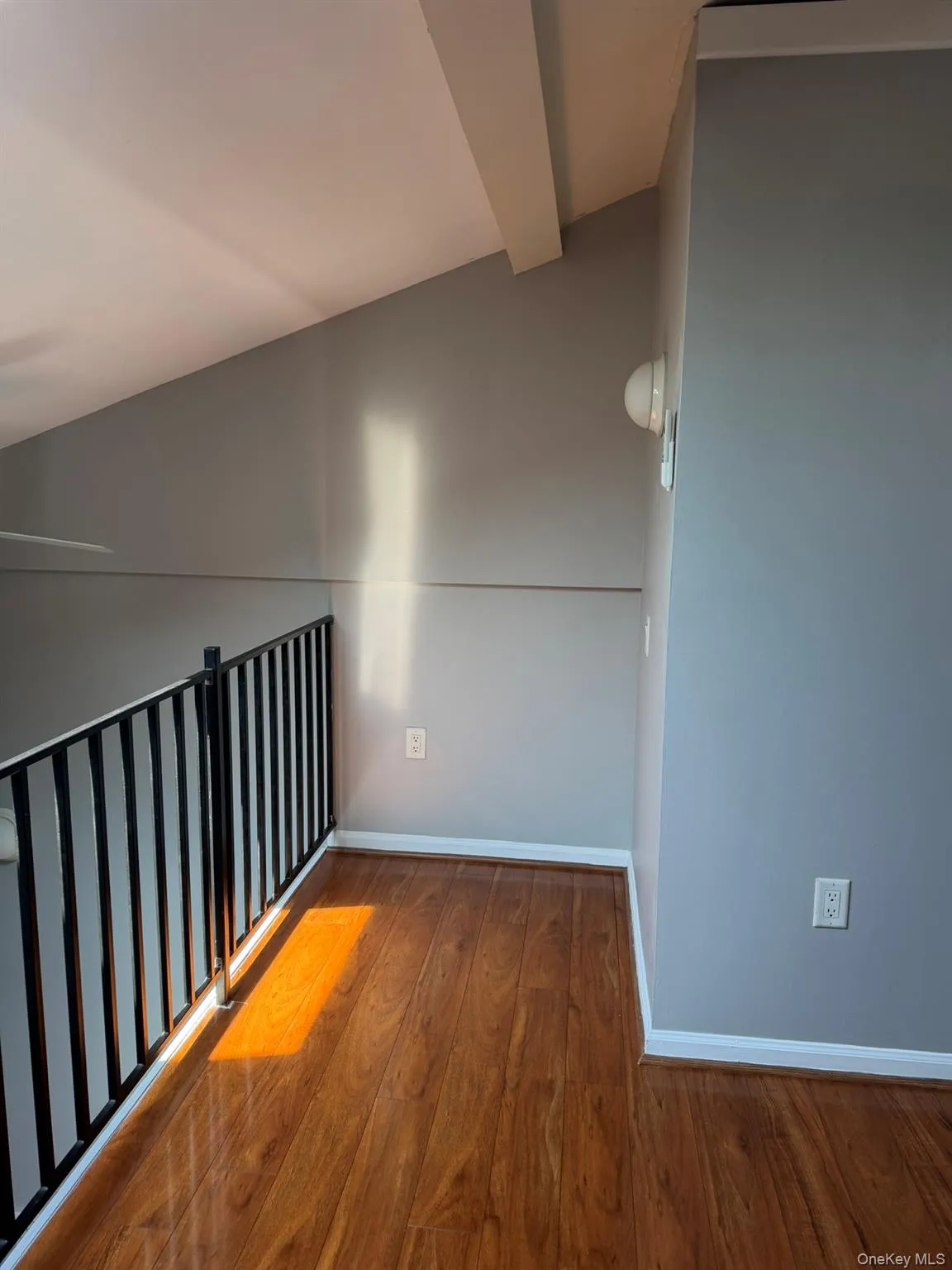 94 4th Ave, Islip, NY, 2 Rooms Rooms,1 BathroomBathrooms,Residential Lease,For Rent,4th Ave,0,1040670 94 4th Ave, Islip, NY, 2 Rooms Rooms,1 BathroomBathrooms,Residential Lease,For Rent,4th Ave,0,1040670