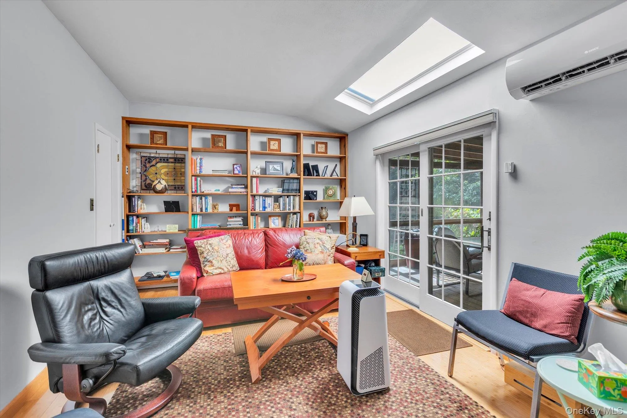 14 Spencer Way, Smithtown, NY, 3 Bedrooms Bedrooms, 7 Rooms Rooms,2 BathroomsBathrooms,Residential,For Rent,Spencer,0,1040674 14 Spencer Way, Smithtown, NY, 3 Bedrooms Bedrooms, 7 Rooms Rooms,2 BathroomsBathrooms,Residential,For Rent,Spencer,0,1040674