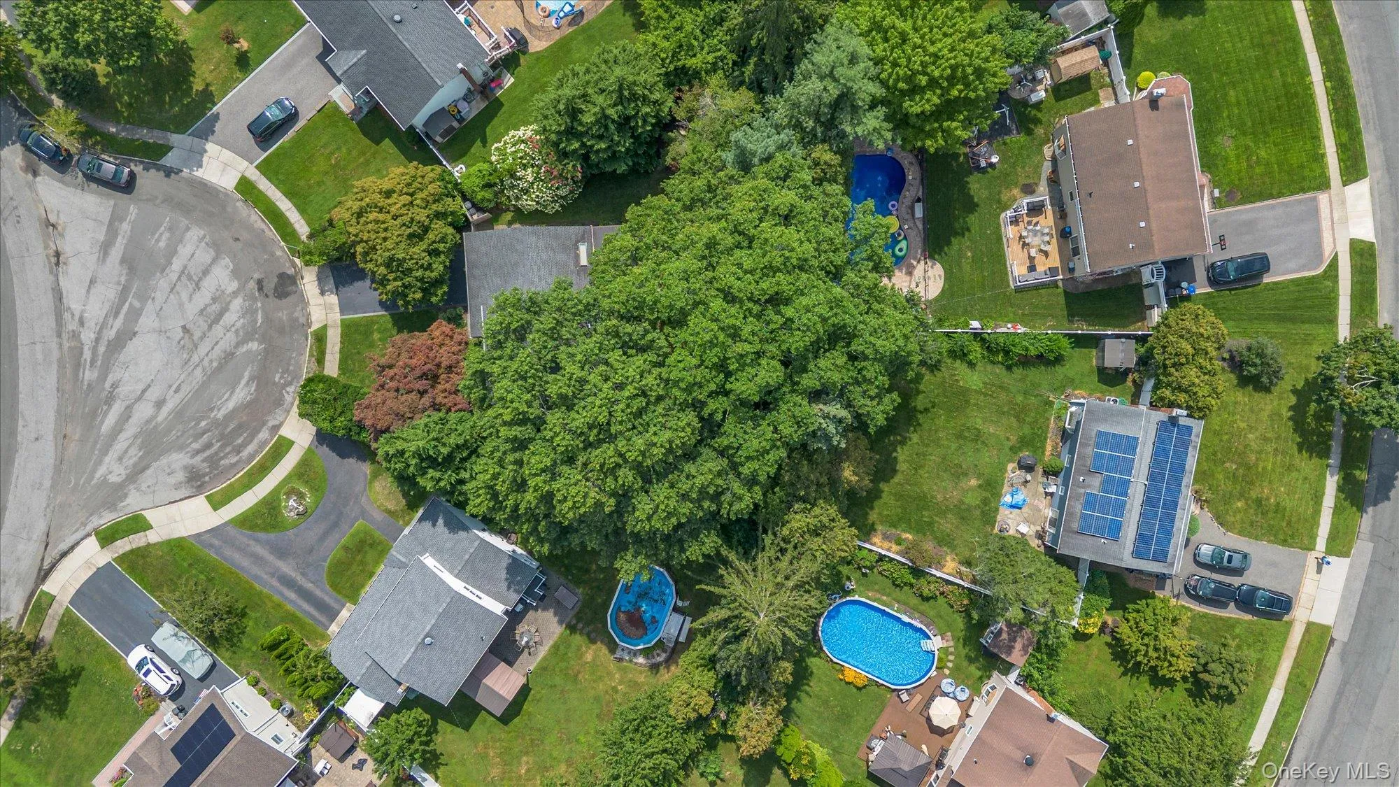 14 Spencer Way, Smithtown, NY, 3 Bedrooms Bedrooms, 7 Rooms Rooms,2 BathroomsBathrooms,Residential,For Rent,Spencer,0,1040674 14 Spencer Way, Smithtown, NY, 3 Bedrooms Bedrooms, 7 Rooms Rooms,2 BathroomsBathrooms,Residential,For Rent,Spencer,0,1040674