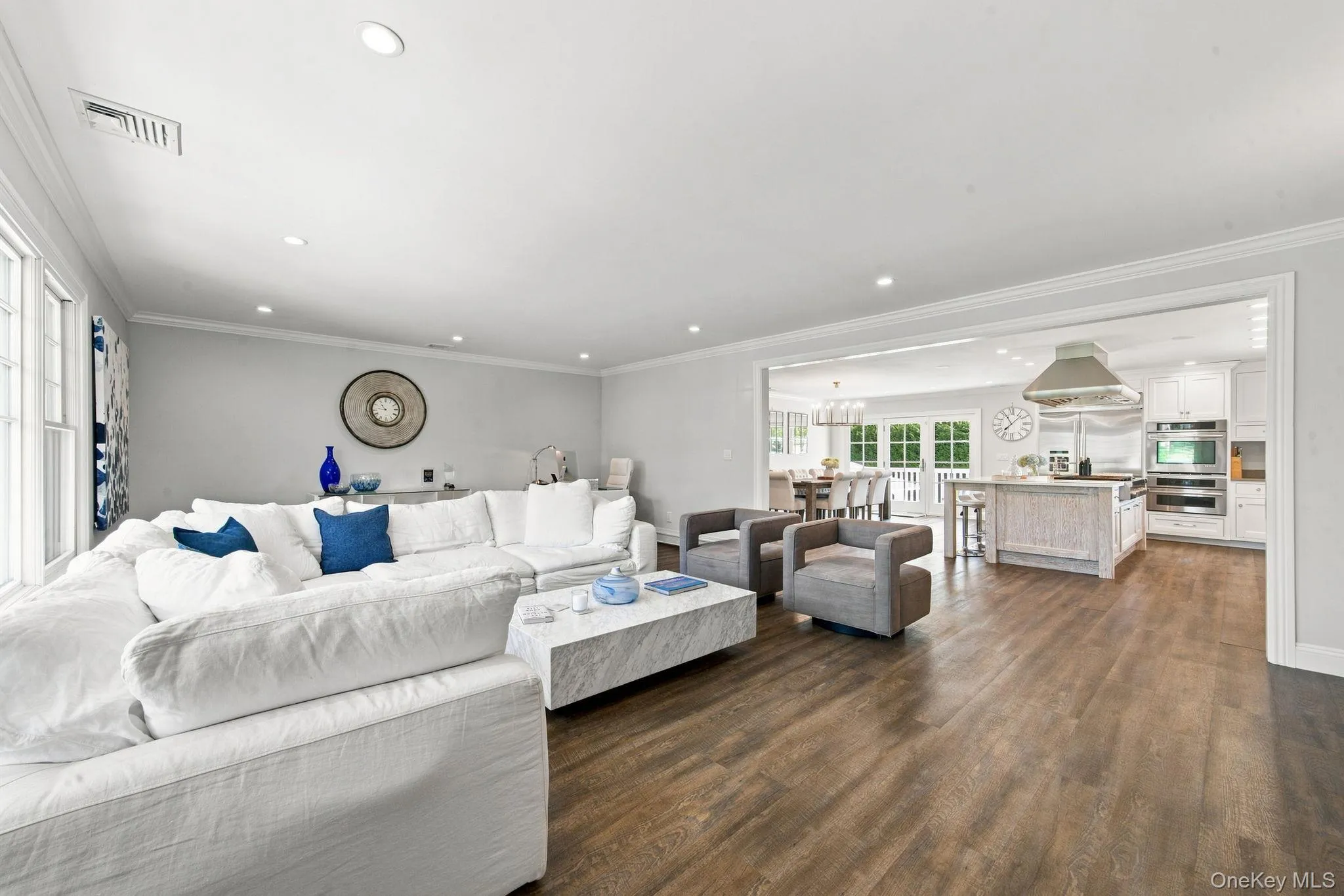11 Elm Street, Brookhaven, NY, 5 Bedrooms Bedrooms, 10 Rooms Rooms,3 BathroomsBathrooms,Residential,For Rent,Elm,0,1040678 11 Elm Street, Brookhaven, NY, 5 Bedrooms Bedrooms, 10 Rooms Rooms,3 BathroomsBathrooms,Residential,For Rent,Elm,0,1040678