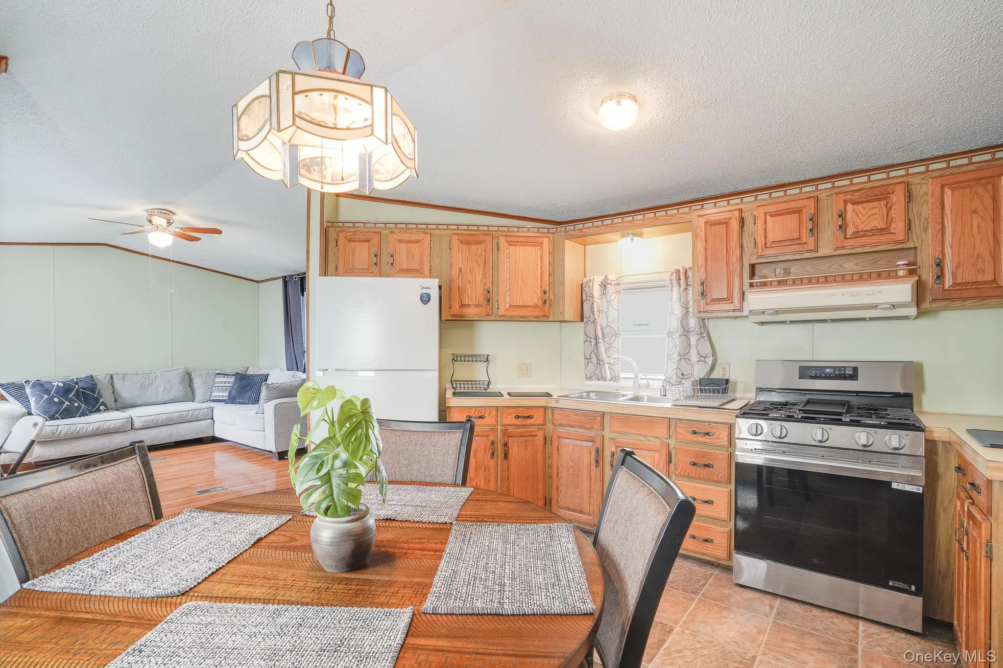 37 Feller Road, La Grange, NY, 3 Bedrooms Bedrooms, 5 Rooms Rooms,2 BathroomsBathrooms,Residential,For Rent,Feller,0,1040682 37 Feller Road, La Grange, NY, 3 Bedrooms Bedrooms, 5 Rooms Rooms,2 BathroomsBathrooms,Residential,For Rent,Feller,0,1040682