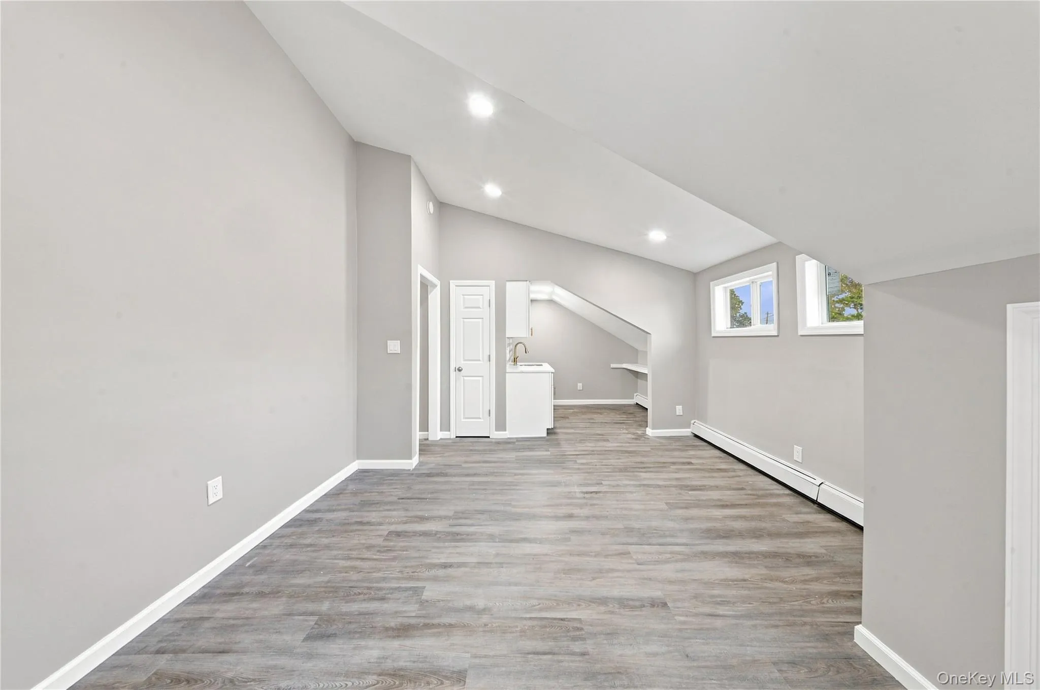 16 West Drive, Islip, NY, 5 Bedrooms Bedrooms, 9 Rooms Rooms,3 BathroomsBathrooms,Residential,For Rent,West,0,1040683 16 West Drive, Islip, NY, 5 Bedrooms Bedrooms, 9 Rooms Rooms,3 BathroomsBathrooms,Residential,For Rent,West,0,1040683