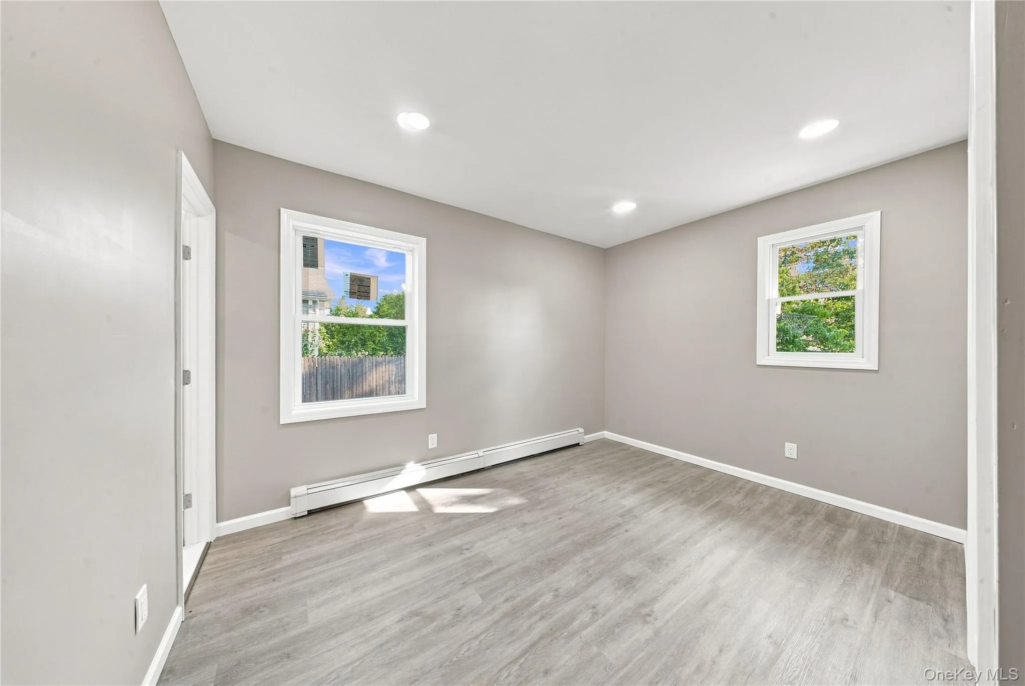 16 West Drive, Islip, NY, 5 Bedrooms Bedrooms, 9 Rooms Rooms,3 BathroomsBathrooms,Residential,For Rent,West,0,1040683 16 West Drive, Islip, NY, 5 Bedrooms Bedrooms, 9 Rooms Rooms,3 BathroomsBathrooms,Residential,For Rent,West,0,1040683