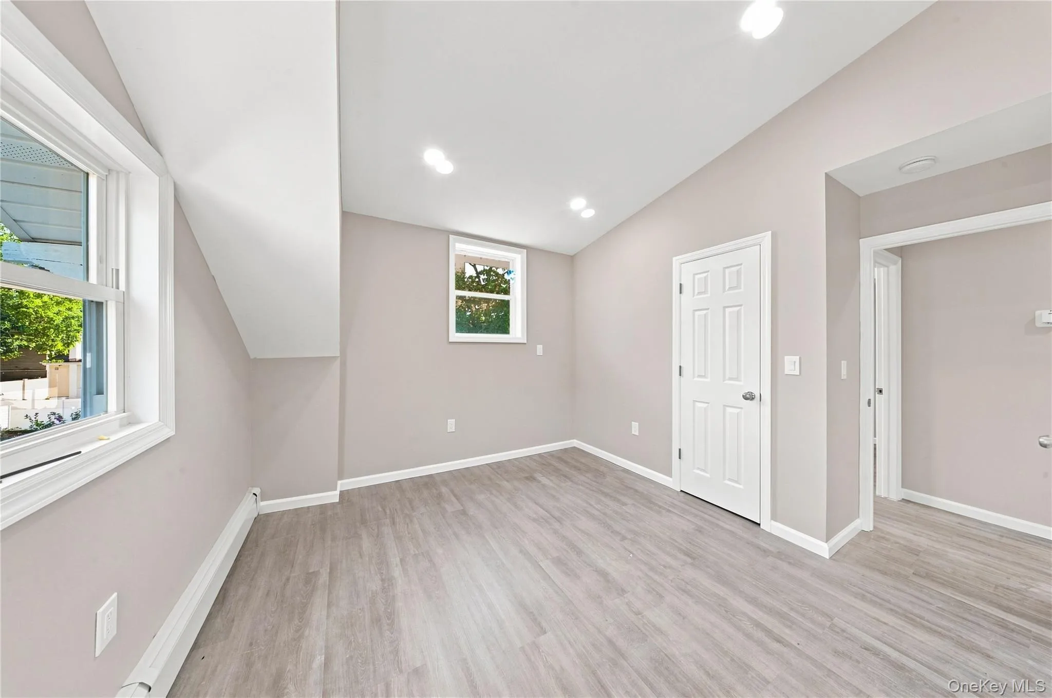 16 West Drive, Islip, NY, 5 Bedrooms Bedrooms, 9 Rooms Rooms,3 BathroomsBathrooms,Residential,For Rent,West,0,1040683 16 West Drive, Islip, NY, 5 Bedrooms Bedrooms, 9 Rooms Rooms,3 BathroomsBathrooms,Residential,For Rent,West,0,1040683