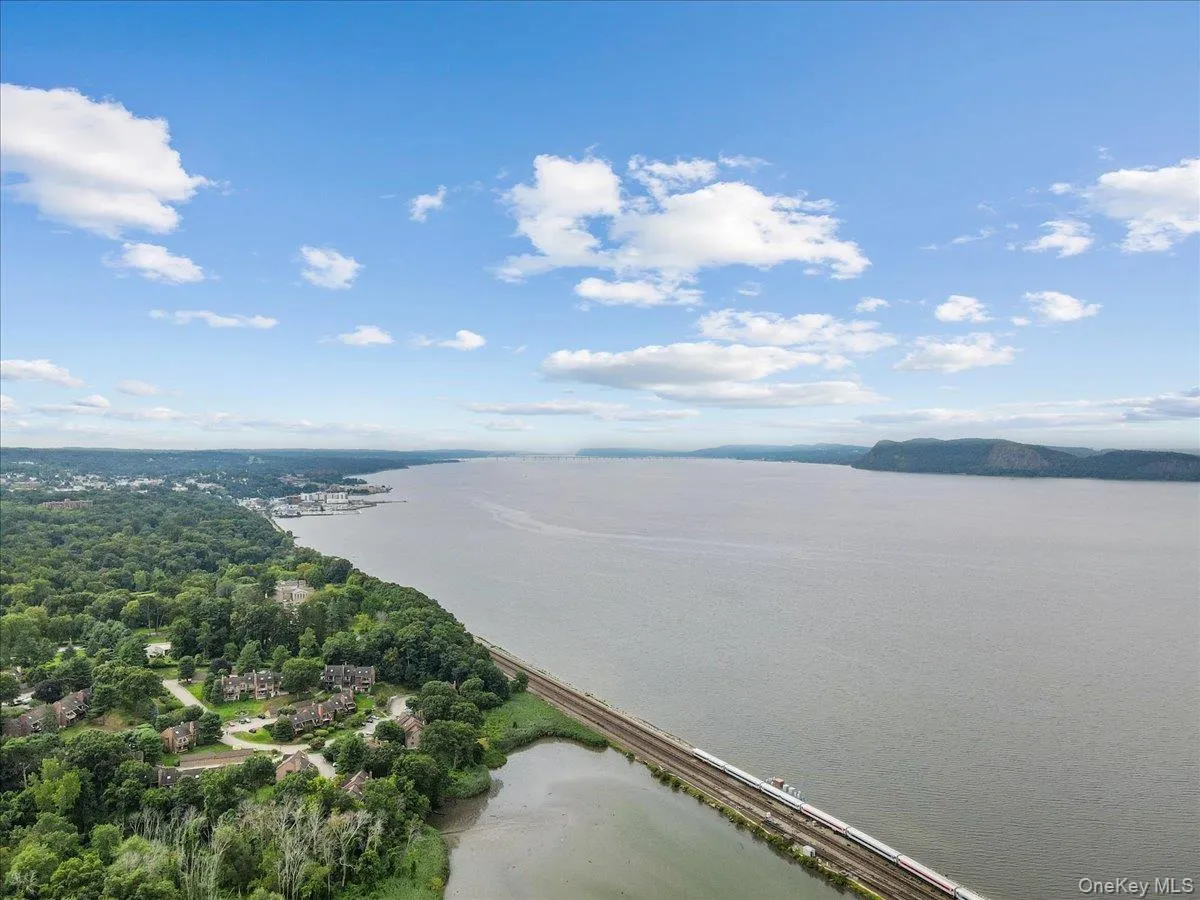811 Eagle Bay Drive, Ossining, NY, 2 Bedrooms Bedrooms, 6 Rooms Rooms,3 BathroomsBathrooms,Residential Lease,For Rent,Eagle Bay,0,1040684 811 Eagle Bay Drive, Ossining, NY, 2 Bedrooms Bedrooms, 6 Rooms Rooms,3 BathroomsBathrooms,Residential Lease,For Rent,Eagle Bay,0,1040684
