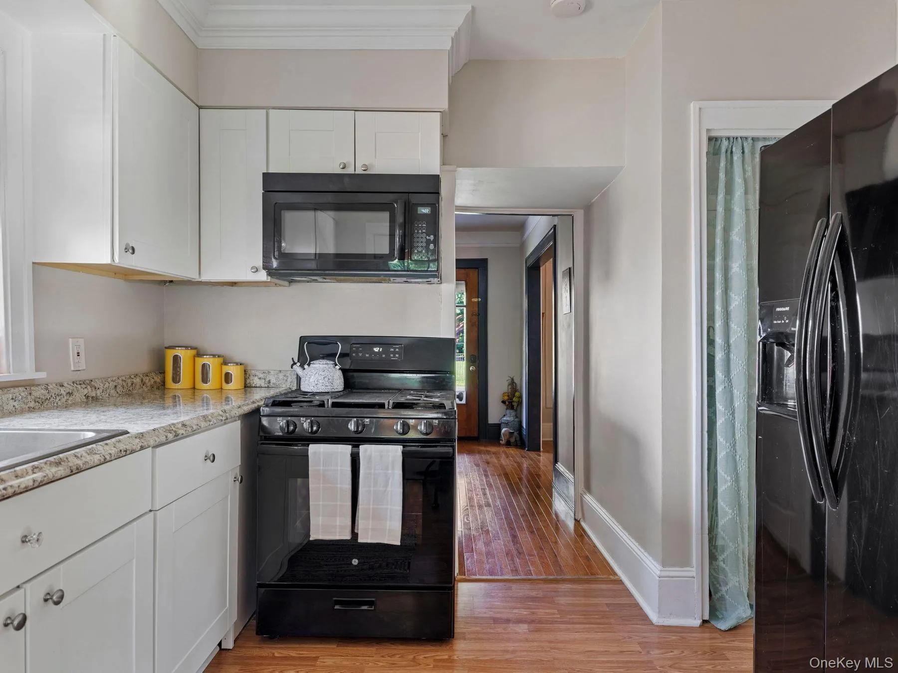 21 Manor Place, Kingston, NY, 3 Bedrooms Bedrooms, 8 Rooms Rooms,1 BathroomBathrooms,Residential,For Rent,Manor,0,1040707 21 Manor Place, Kingston, NY, 3 Bedrooms Bedrooms, 8 Rooms Rooms,1 BathroomBathrooms,Residential,For Rent,Manor,0,1040707