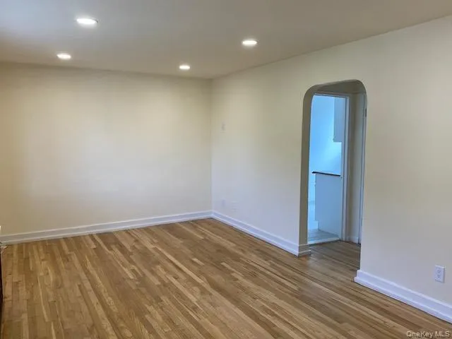 264-36 Langston Avenue, New York, NY, 1 Bedroom Bedrooms, 3 Rooms Rooms,1 BathroomBathrooms,Residential,For Rent,Langston,0,1040708 264-36 Langston Avenue, New York, NY, 1 Bedroom Bedrooms, 3 Rooms Rooms,1 BathroomBathrooms,Residential,For Rent,Langston,0,1040708