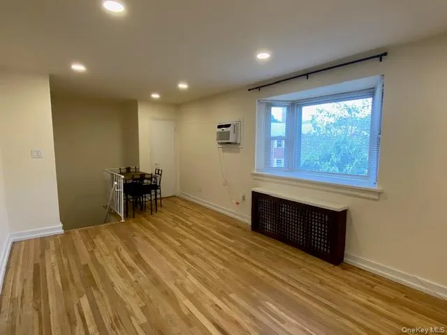 264-36 Langston Avenue, New York, NY, 1 Bedroom Bedrooms, 3 Rooms Rooms,1 BathroomBathrooms,Residential,For Rent,Langston,0,1040708 264-36 Langston Avenue, New York, NY, 1 Bedroom Bedrooms, 3 Rooms Rooms,1 BathroomBathrooms,Residential,For Rent,Langston,0,1040708