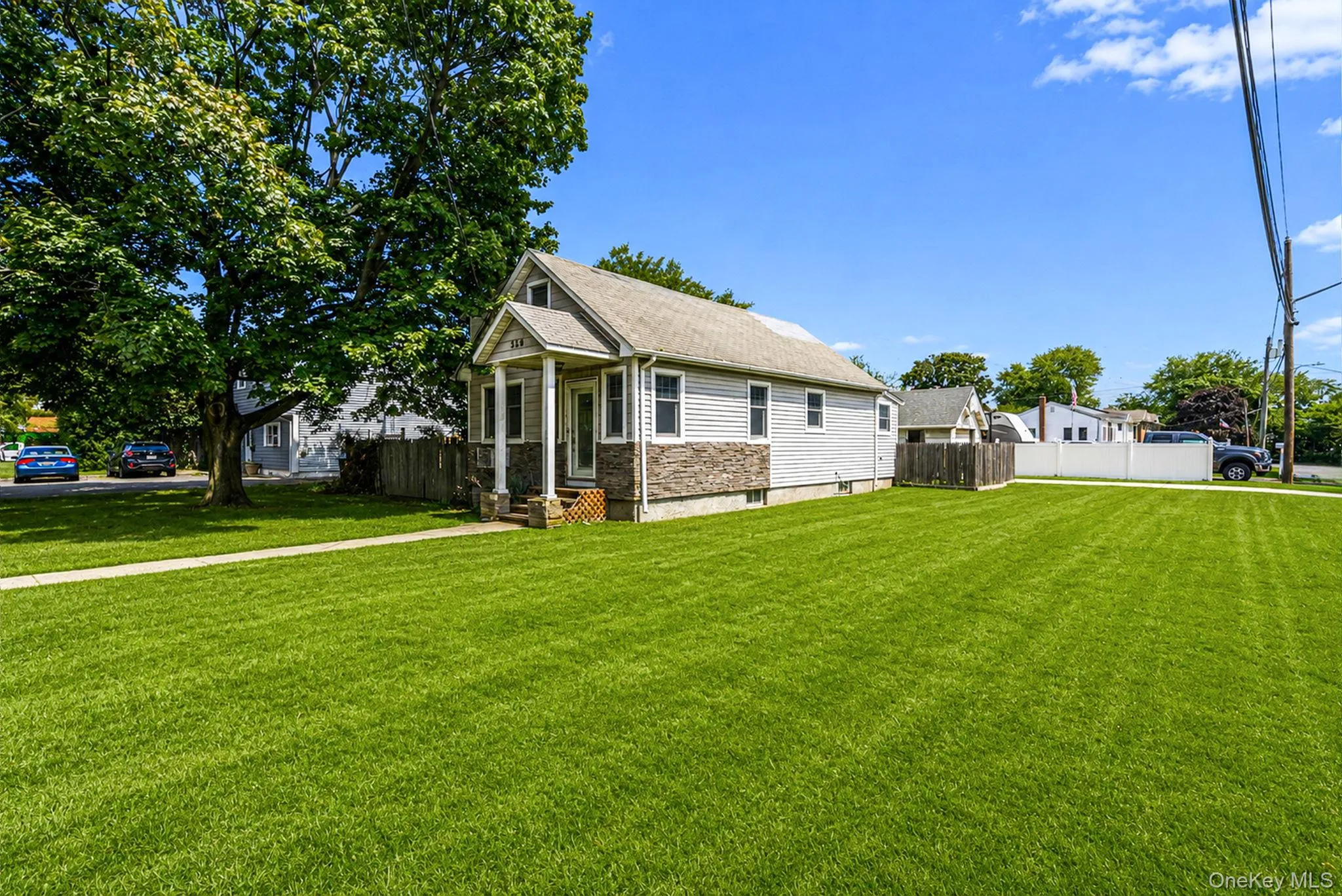 568 Wellwood Avenue, Babylon, NY, 2 Bedrooms Bedrooms, 5 Rooms Rooms,1 BathroomBathrooms,Residential,For Rent,Wellwood,0,1040710 568 Wellwood Avenue, Babylon, NY, 2 Bedrooms Bedrooms, 5 Rooms Rooms,1 BathroomBathrooms,Residential,For Rent,Wellwood,0,1040710