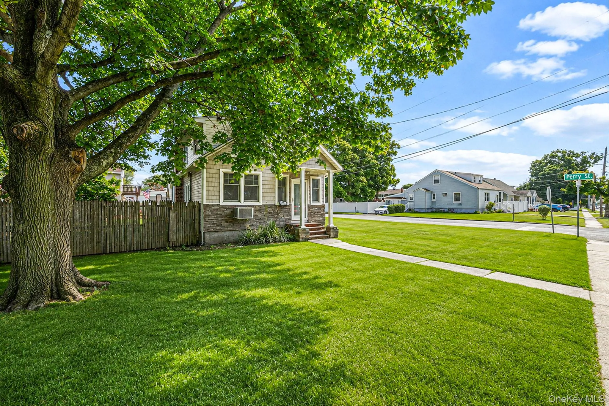 568 Wellwood Avenue, Babylon, NY, 2 Bedrooms Bedrooms, 5 Rooms Rooms,1 BathroomBathrooms,Residential,For Rent,Wellwood,0,1040710 568 Wellwood Avenue, Babylon, NY, 2 Bedrooms Bedrooms, 5 Rooms Rooms,1 BathroomBathrooms,Residential,For Rent,Wellwood,0,1040710