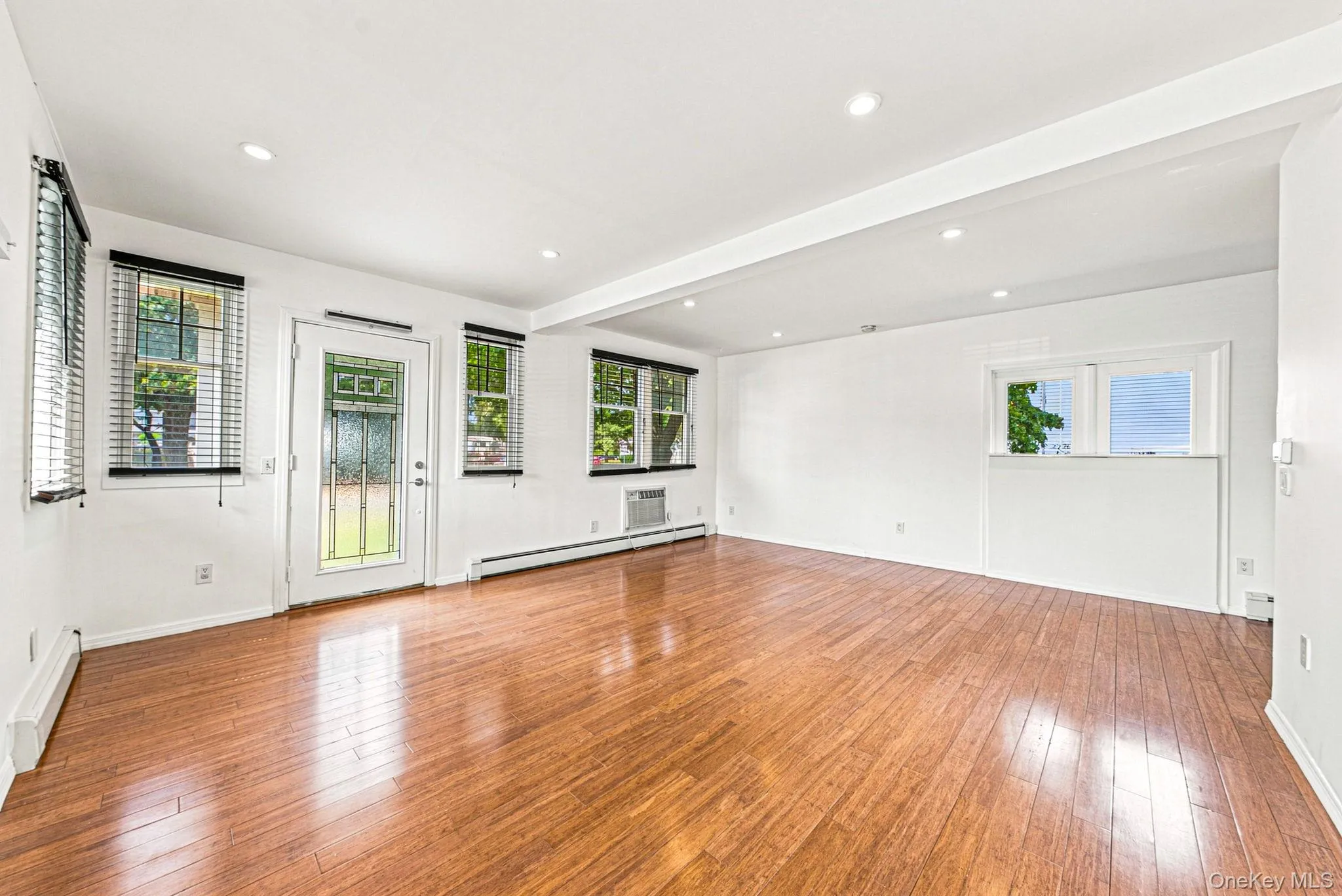 568 Wellwood Avenue, Babylon, NY, 2 Bedrooms Bedrooms, 5 Rooms Rooms,1 BathroomBathrooms,Residential,For Rent,Wellwood,0,1040710 568 Wellwood Avenue, Babylon, NY, 2 Bedrooms Bedrooms, 5 Rooms Rooms,1 BathroomBathrooms,Residential,For Rent,Wellwood,0,1040710