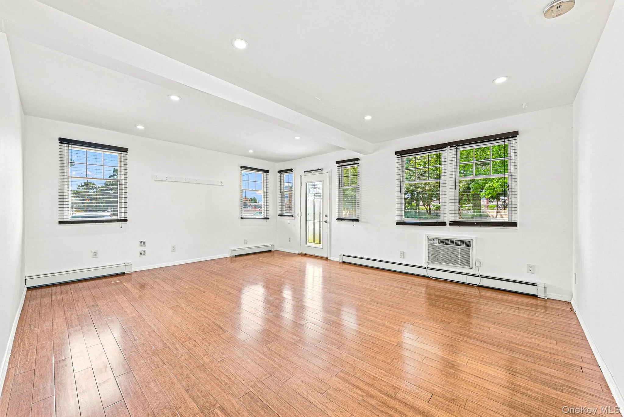 568 Wellwood Avenue, Babylon, NY, 2 Bedrooms Bedrooms, 5 Rooms Rooms,1 BathroomBathrooms,Residential,For Rent,Wellwood,0,1040710 568 Wellwood Avenue, Babylon, NY, 2 Bedrooms Bedrooms, 5 Rooms Rooms,1 BathroomBathrooms,Residential,For Rent,Wellwood,0,1040710