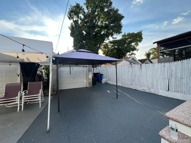 11522 124th Street, New York, NY, 2 Bedrooms Bedrooms, 5 Rooms Rooms,1 BathroomBathrooms,Residential,For Rent,124th,0,1040717 11522 124th Street, New York, NY, 2 Bedrooms Bedrooms, 5 Rooms Rooms,1 BathroomBathrooms,Residential,For Rent,124th,0,1040717