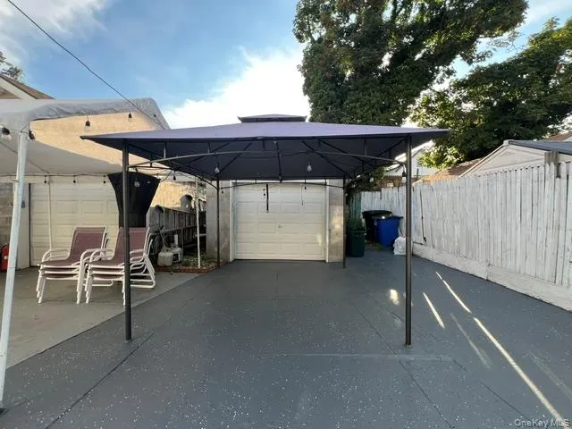 11522 124th Street, New York, NY, 2 Bedrooms Bedrooms, 5 Rooms Rooms,1 BathroomBathrooms,Residential,For Rent,124th,0,1040717 11522 124th Street, New York, NY, 2 Bedrooms Bedrooms, 5 Rooms Rooms,1 BathroomBathrooms,Residential,For Rent,124th,0,1040717