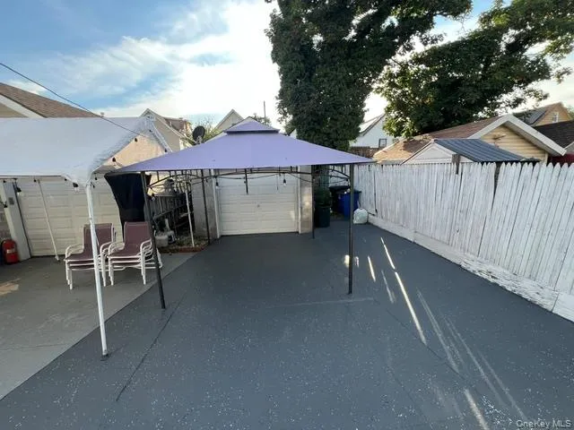 11522 124th Street, New York, NY, 2 Bedrooms Bedrooms, 5 Rooms Rooms,1 BathroomBathrooms,Residential,For Rent,124th,0,1040717 11522 124th Street, New York, NY, 2 Bedrooms Bedrooms, 5 Rooms Rooms,1 BathroomBathrooms,Residential,For Rent,124th,0,1040717