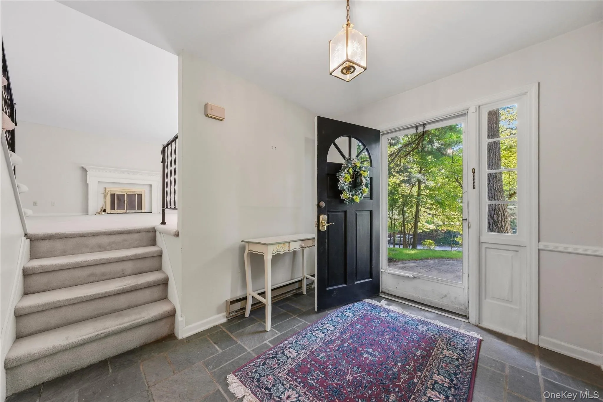 Large entry foyer Large entry foyer