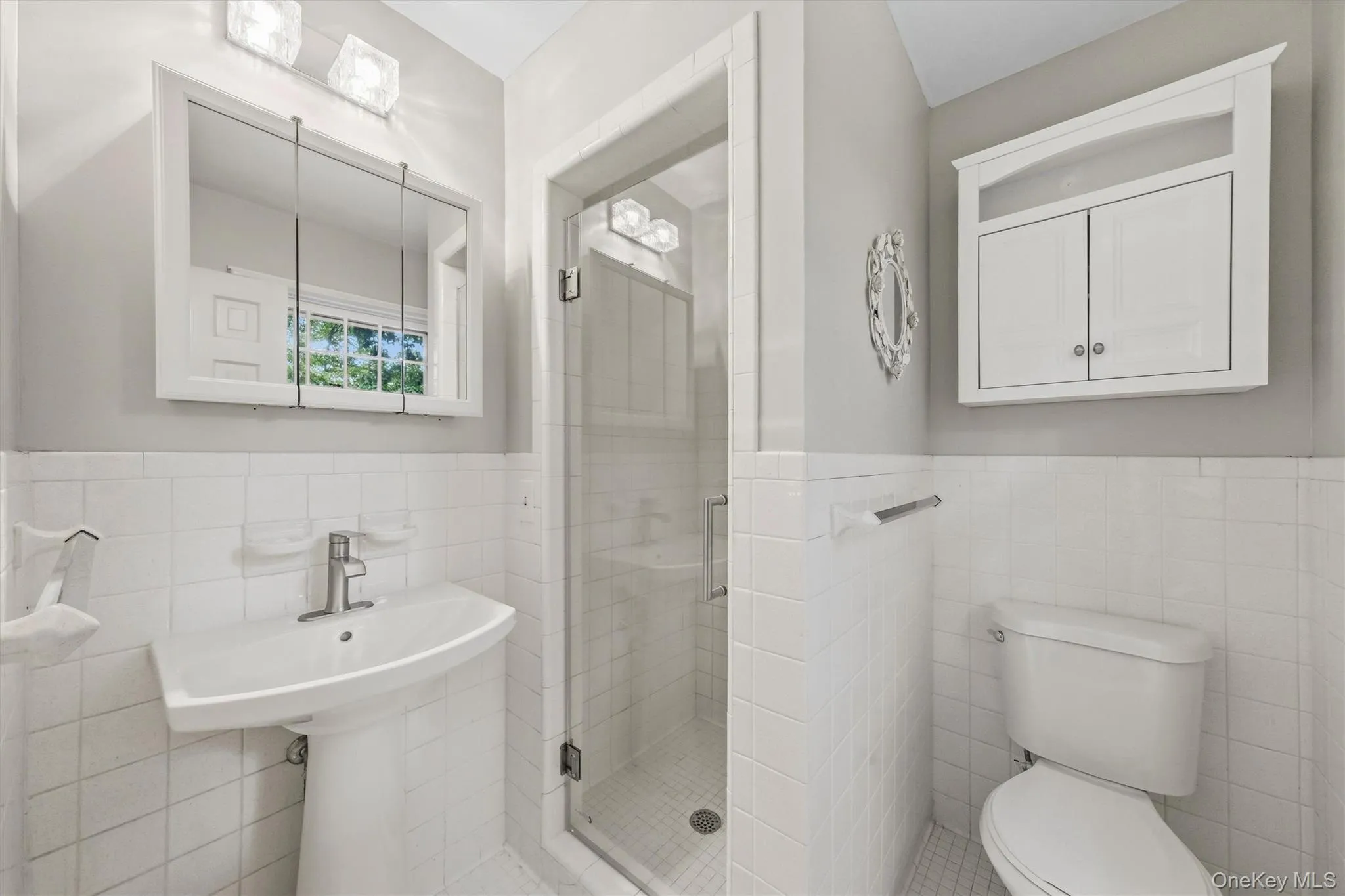 Primary bath has been refreshed Primary bath has been refreshed