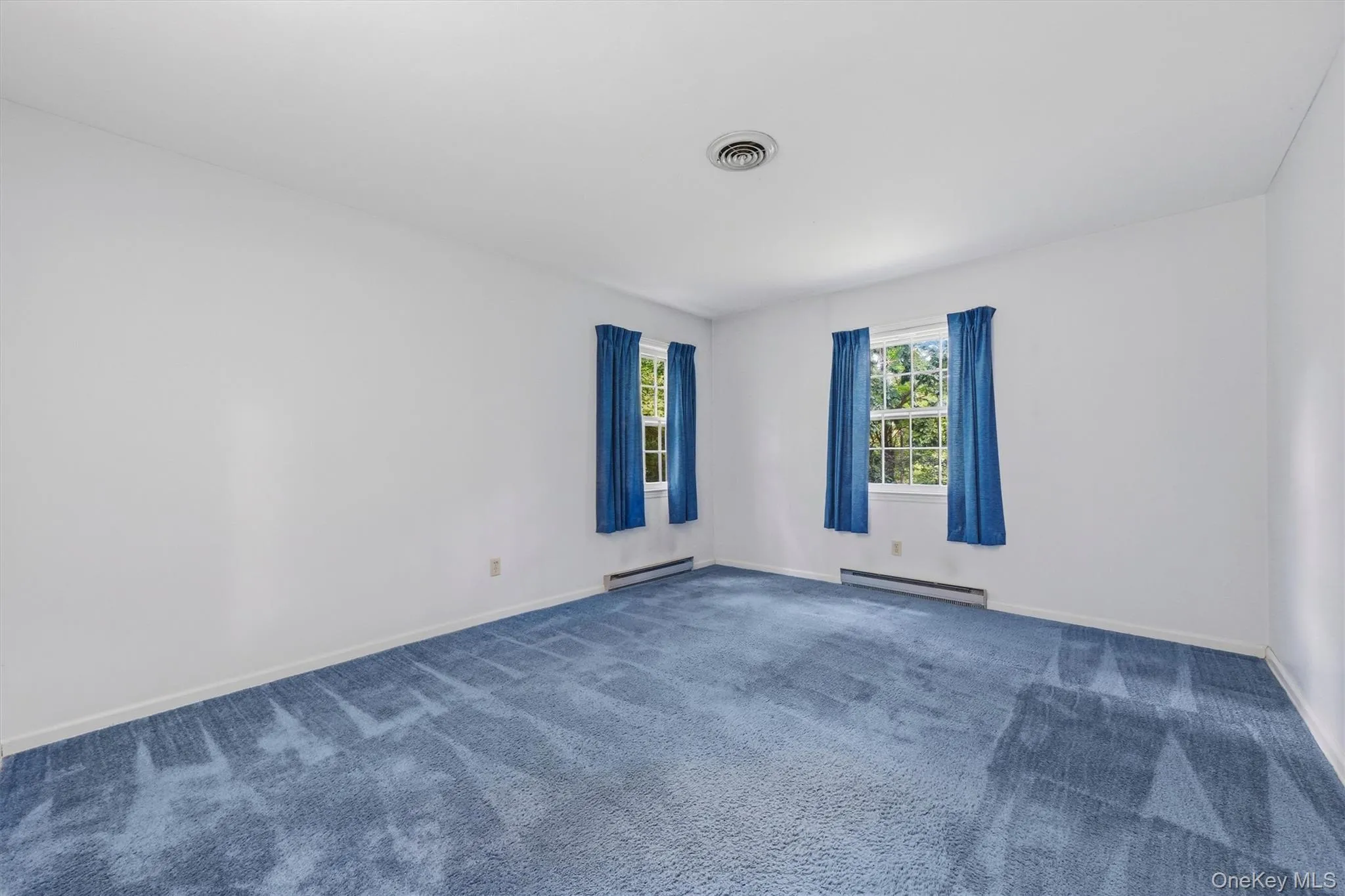 Bedroom 3 with HW floors under carpet Bedroom 3 with HW floors under carpet