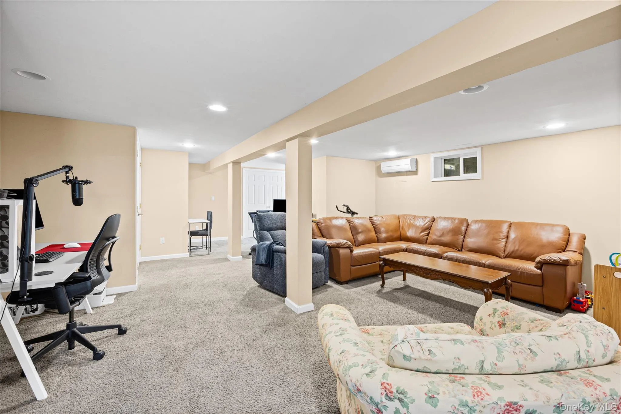 45 Marbeth Circle, Brookhaven, NY, 3 Bedrooms Bedrooms, 6 Rooms Rooms,2 BathroomsBathrooms,Residential,For Rent,Marbeth,0,1040721 45 Marbeth Circle, Brookhaven, NY, 3 Bedrooms Bedrooms, 6 Rooms Rooms,2 BathroomsBathrooms,Residential,For Rent,Marbeth,0,1040721