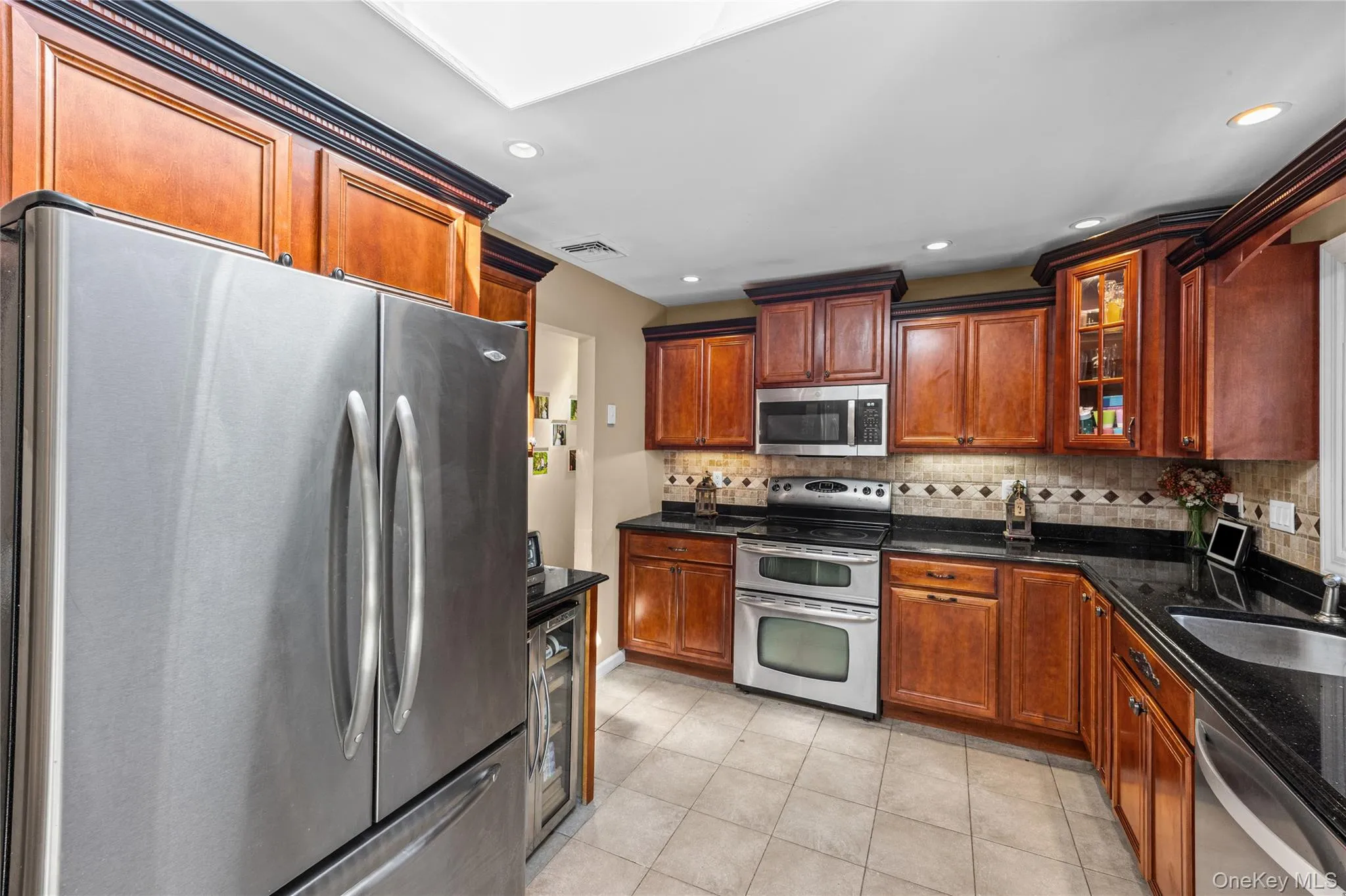 45 Marbeth Circle, Brookhaven, NY, 3 Bedrooms Bedrooms, 6 Rooms Rooms,2 BathroomsBathrooms,Residential,For Rent,Marbeth,0,1040721 45 Marbeth Circle, Brookhaven, NY, 3 Bedrooms Bedrooms, 6 Rooms Rooms,2 BathroomsBathrooms,Residential,For Rent,Marbeth,0,1040721