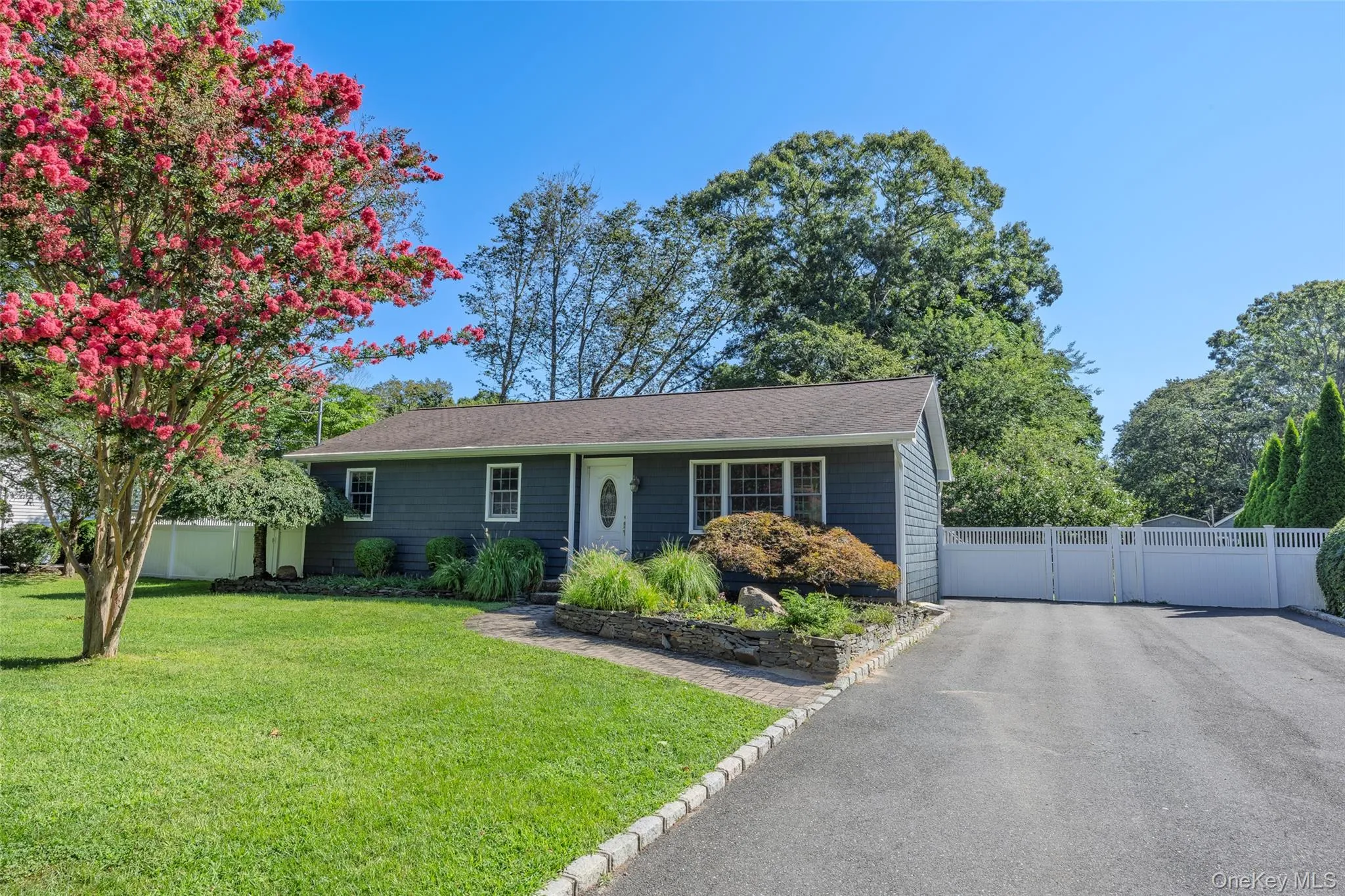 45 Marbeth Circle, Brookhaven, NY, 3 Bedrooms Bedrooms, 6 Rooms Rooms,2 BathroomsBathrooms,Residential,For Rent,Marbeth,0,1040721 45 Marbeth Circle, Brookhaven, NY, 3 Bedrooms Bedrooms, 6 Rooms Rooms,2 BathroomsBathrooms,Residential,For Rent,Marbeth,0,1040721