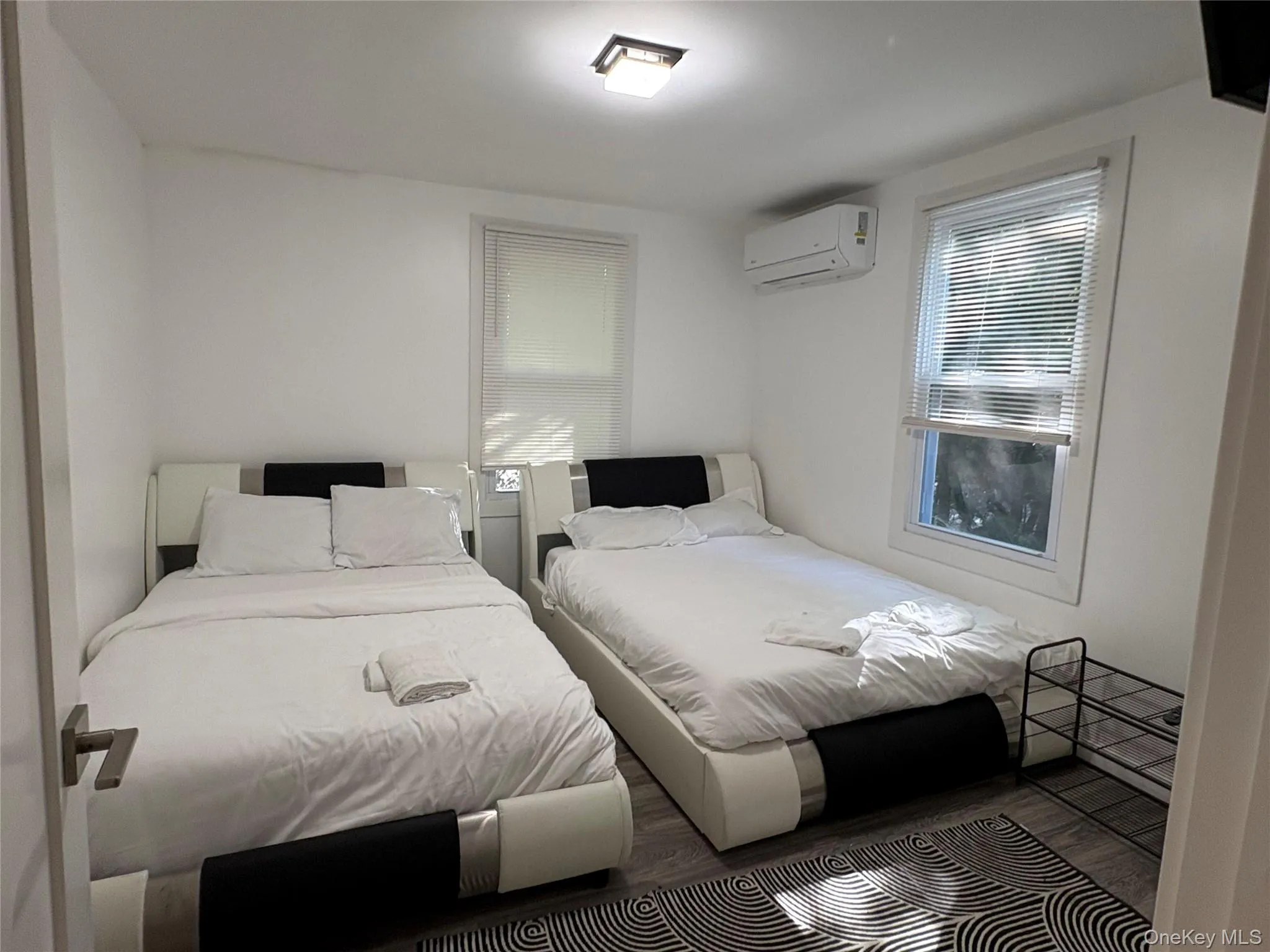350 Old Post Road, Marlboro, NY, 3 Bedrooms Bedrooms, 6 Rooms Rooms,2 BathroomsBathrooms,Residential Lease,For Rent,Old Post,0,1040722 350 Old Post Road, Marlboro, NY, 3 Bedrooms Bedrooms, 6 Rooms Rooms,2 BathroomsBathrooms,Residential Lease,For Rent,Old Post,0,1040722