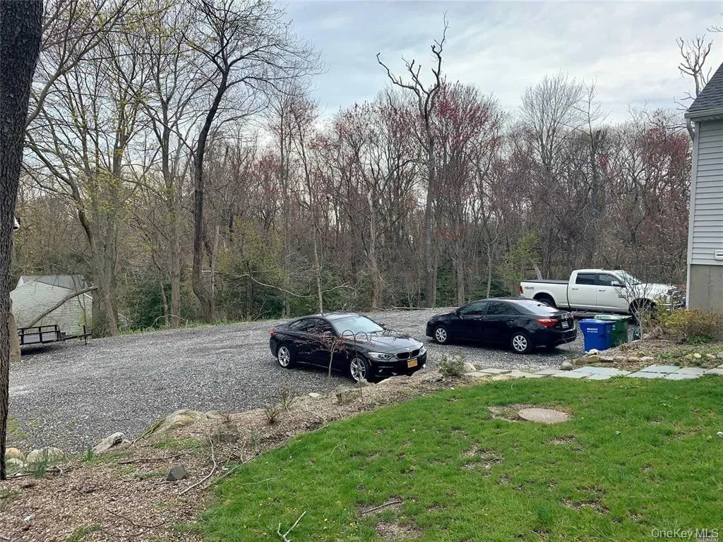 107 Sheep Pasture Road, Brookhaven, NY, 3 Bedrooms Bedrooms, 7 Rooms Rooms,2 BathroomsBathrooms,Residential Lease,For Rent,Sheep Pasture,0,1040723 107 Sheep Pasture Road, Brookhaven, NY, 3 Bedrooms Bedrooms, 7 Rooms Rooms,2 BathroomsBathrooms,Residential Lease,For Rent,Sheep Pasture,0,1040723