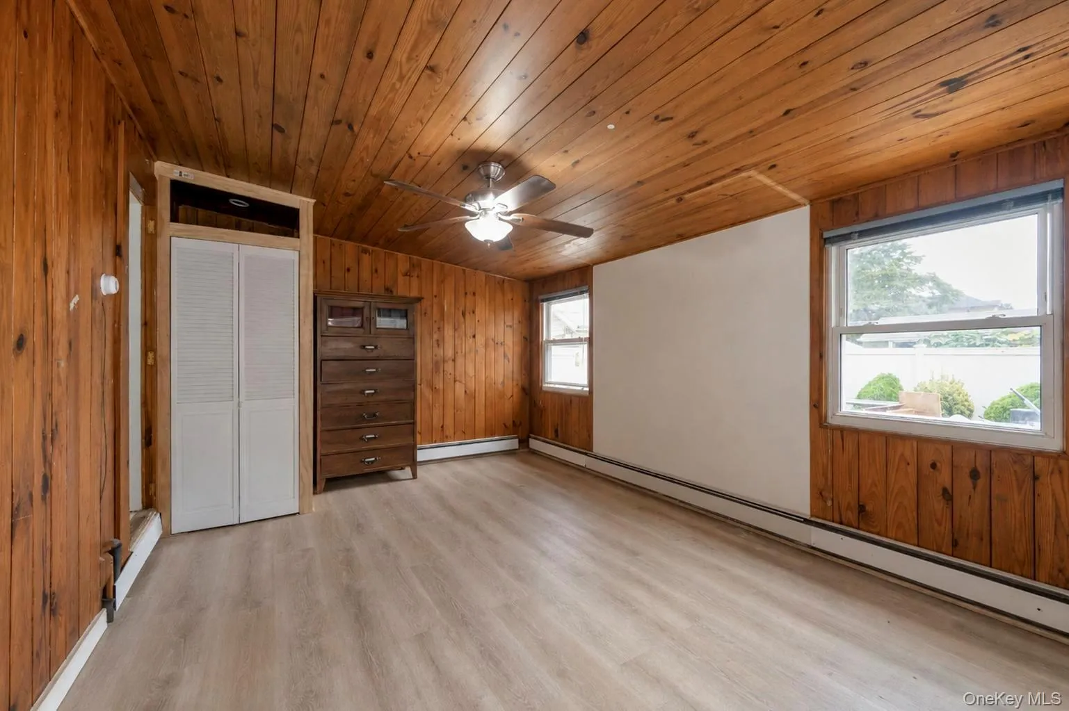 26111 83rd Avenue, New York, NY, 3 Bedrooms Bedrooms, 6 Rooms Rooms,1 BathroomBathrooms,Residential Lease,For Rent,83rd,0,1040729 26111 83rd Avenue, New York, NY, 3 Bedrooms Bedrooms, 6 Rooms Rooms,1 BathroomBathrooms,Residential Lease,For Rent,83rd,0,1040729