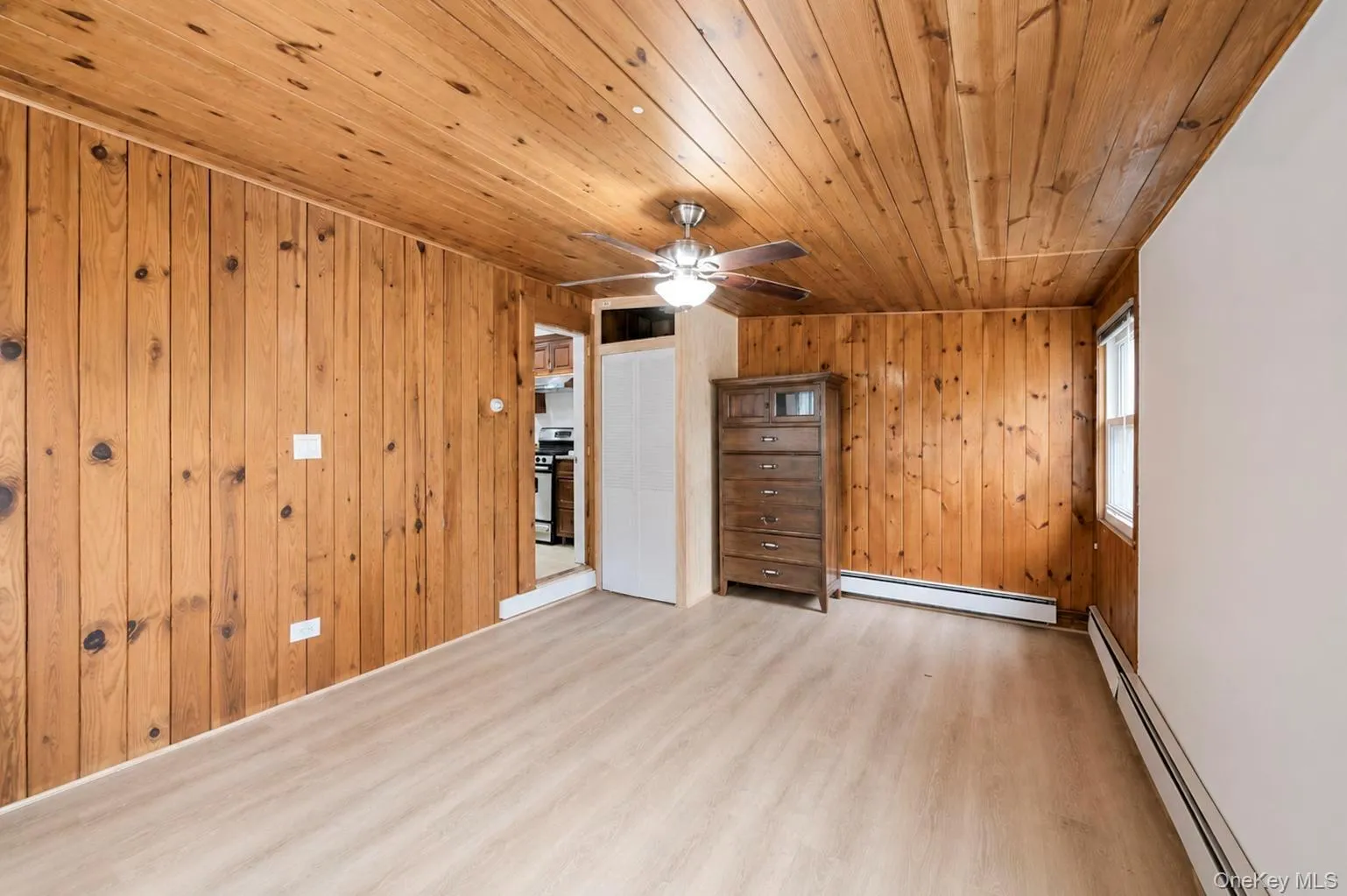 26111 83rd Avenue, New York, NY, 3 Bedrooms Bedrooms, 6 Rooms Rooms,1 BathroomBathrooms,Residential Lease,For Rent,83rd,0,1040729 26111 83rd Avenue, New York, NY, 3 Bedrooms Bedrooms, 6 Rooms Rooms,1 BathroomBathrooms,Residential Lease,For Rent,83rd,0,1040729