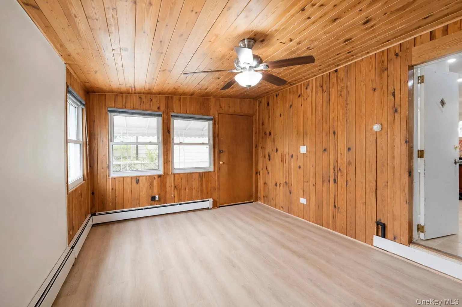 26111 83rd Avenue, New York, NY, 3 Bedrooms Bedrooms, 6 Rooms Rooms,1 BathroomBathrooms,Residential Lease,For Rent,83rd,0,1040729 26111 83rd Avenue, New York, NY, 3 Bedrooms Bedrooms, 6 Rooms Rooms,1 BathroomBathrooms,Residential Lease,For Rent,83rd,0,1040729