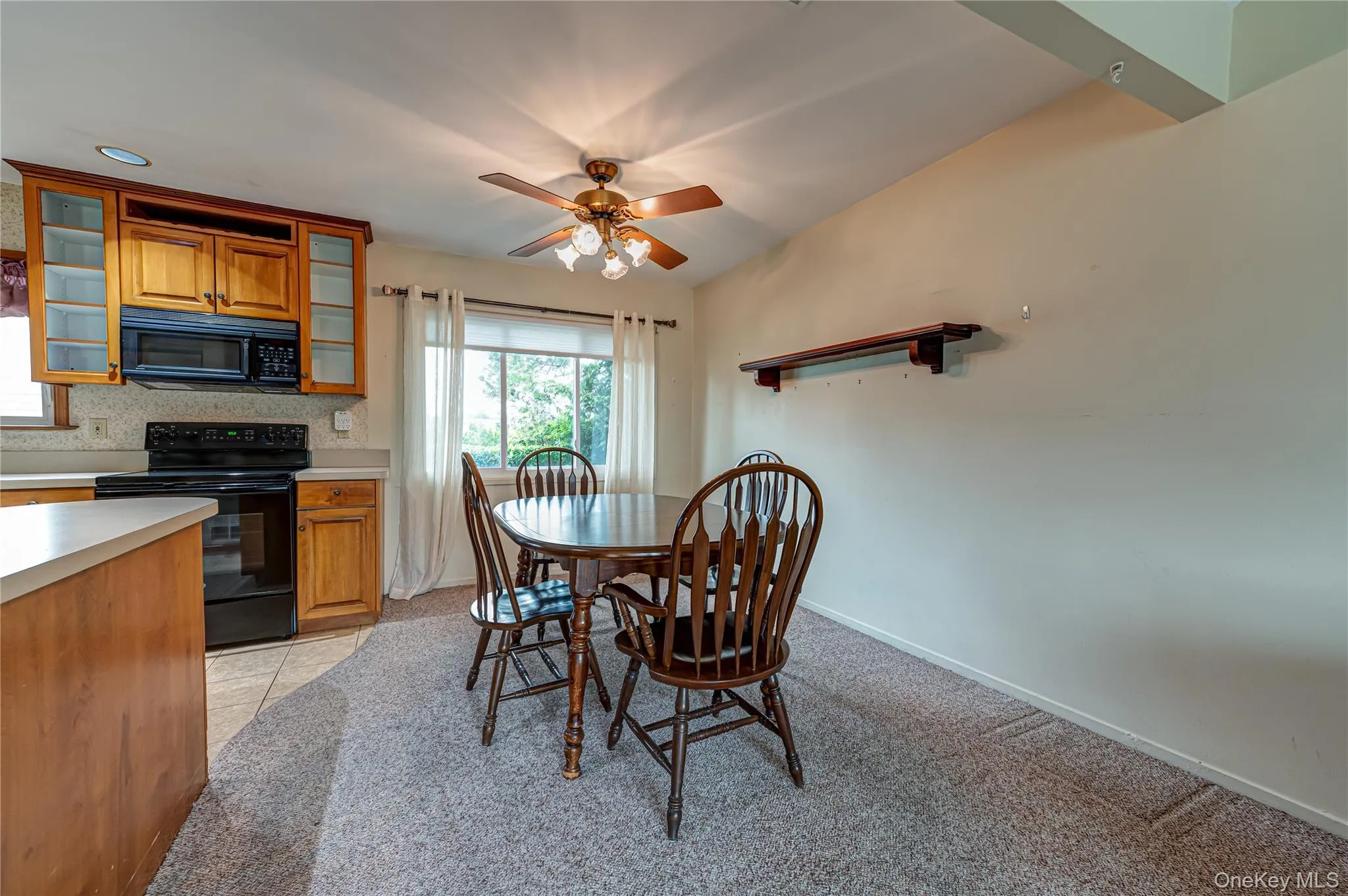 14 Westmoreland Road, Oyster Bay, NY, 3 Bedrooms Bedrooms, 7 Rooms Rooms,2 BathroomsBathrooms,Residential,For Rent,Westmoreland,0,1040731 14 Westmoreland Road, Oyster Bay, NY, 3 Bedrooms Bedrooms, 7 Rooms Rooms,2 BathroomsBathrooms,Residential,For Rent,Westmoreland,0,1040731