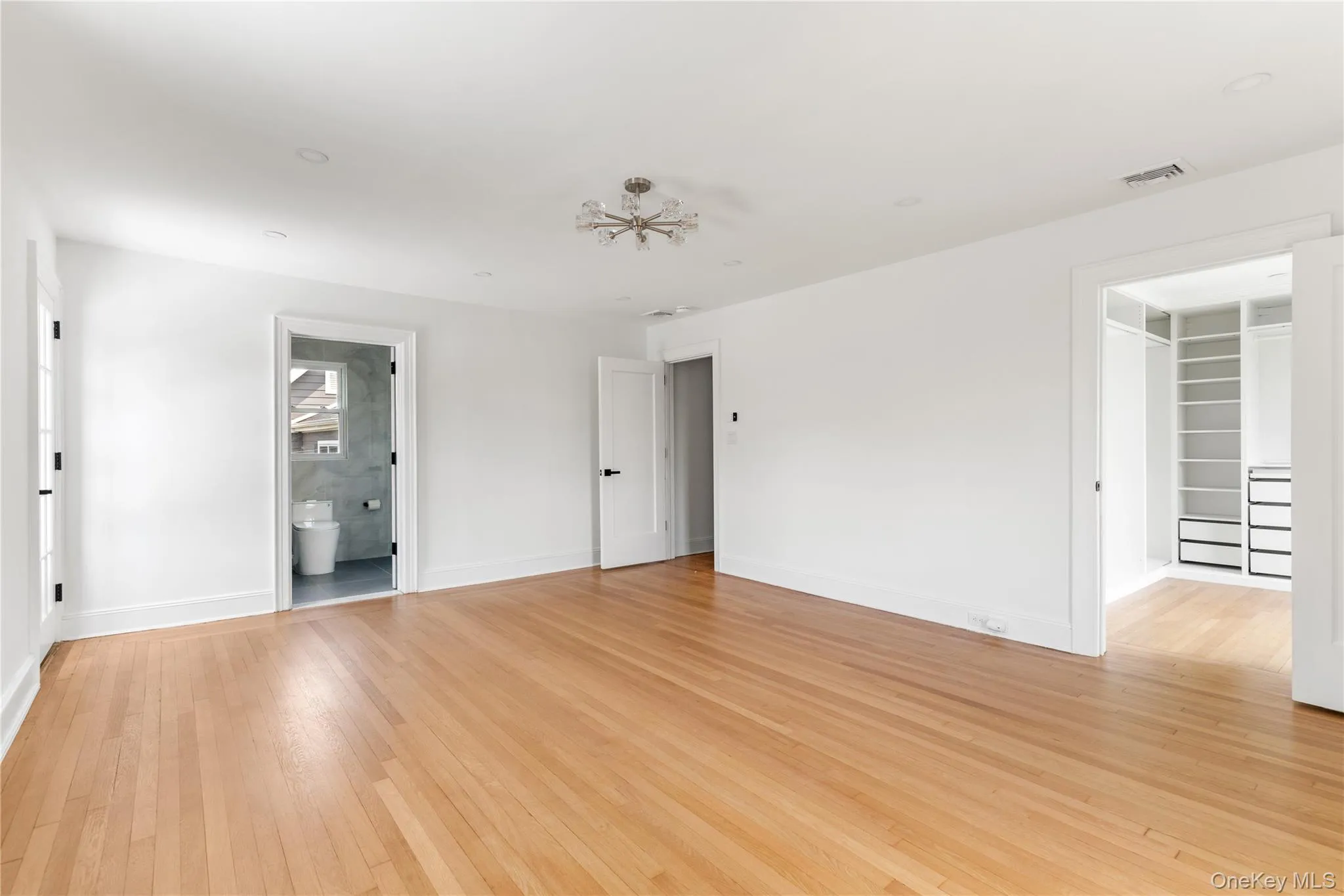 220 Pomander Road, North Hempstead, NY, 5 Bedrooms Bedrooms, 10 Rooms Rooms,2 BathroomsBathrooms,Residential,For Rent,Pomander,0,1040739 220 Pomander Road, North Hempstead, NY, 5 Bedrooms Bedrooms, 10 Rooms Rooms,2 BathroomsBathrooms,Residential,For Rent,Pomander,0,1040739