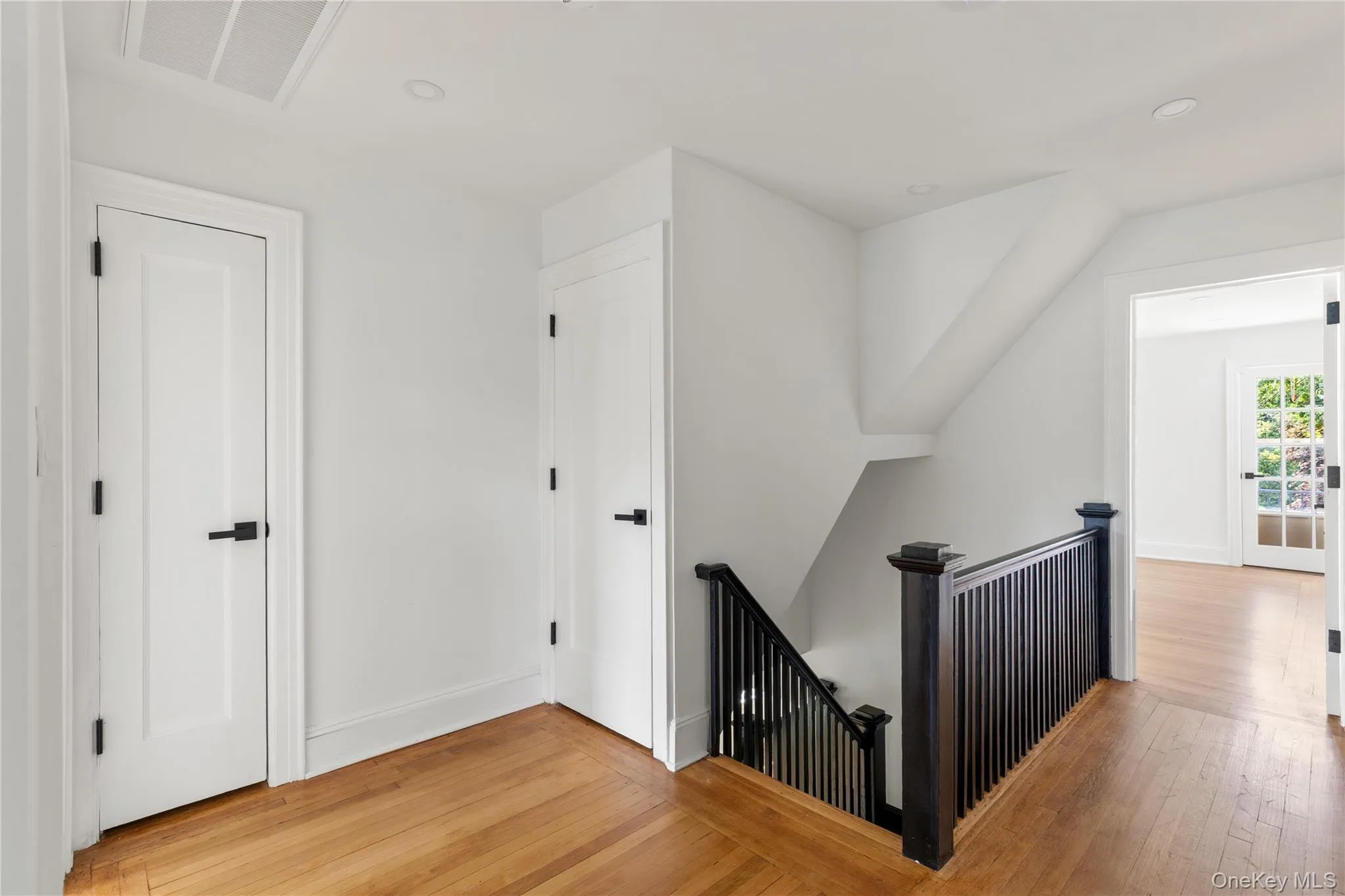 220 Pomander Road, North Hempstead, NY, 5 Bedrooms Bedrooms, 10 Rooms Rooms,2 BathroomsBathrooms,Residential,For Rent,Pomander,0,1040739 220 Pomander Road, North Hempstead, NY, 5 Bedrooms Bedrooms, 10 Rooms Rooms,2 BathroomsBathrooms,Residential,For Rent,Pomander,0,1040739