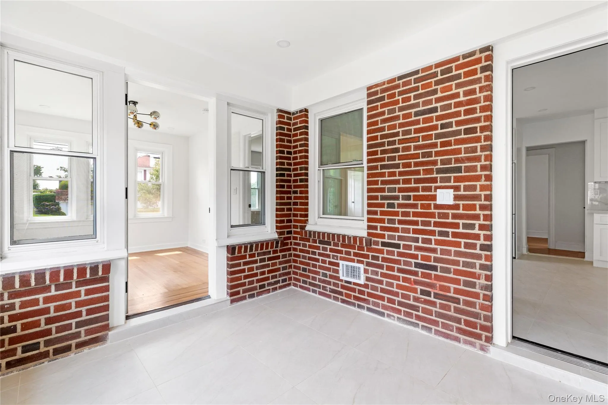 220 Pomander Road, North Hempstead, NY, 5 Bedrooms Bedrooms, 10 Rooms Rooms,2 BathroomsBathrooms,Residential,For Rent,Pomander,0,1040739 220 Pomander Road, North Hempstead, NY, 5 Bedrooms Bedrooms, 10 Rooms Rooms,2 BathroomsBathrooms,Residential,For Rent,Pomander,0,1040739