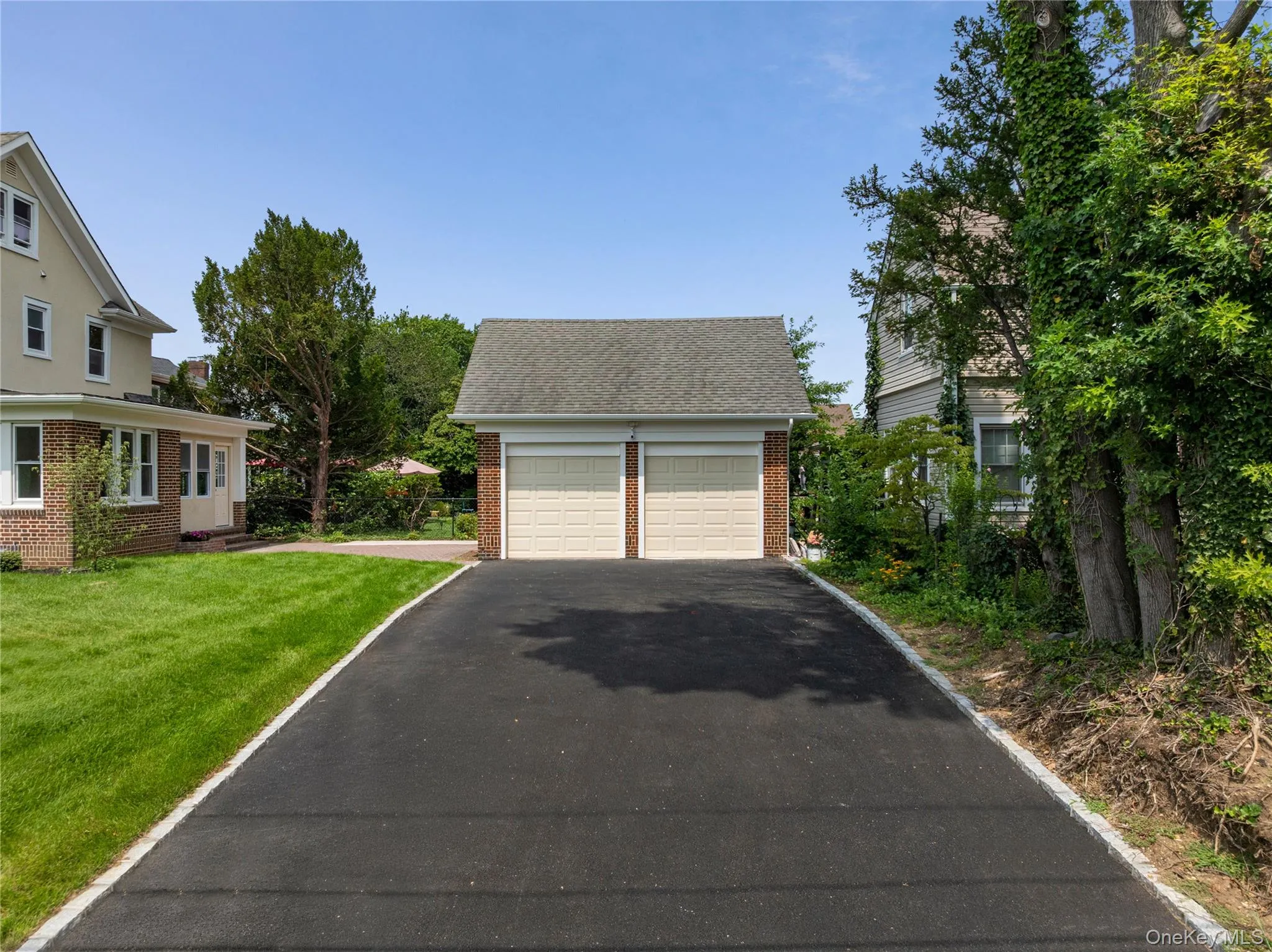 220 Pomander Road, North Hempstead, NY, 5 Bedrooms Bedrooms, 10 Rooms Rooms,2 BathroomsBathrooms,Residential,For Rent,Pomander,0,1040739 220 Pomander Road, North Hempstead, NY, 5 Bedrooms Bedrooms, 10 Rooms Rooms,2 BathroomsBathrooms,Residential,For Rent,Pomander,0,1040739