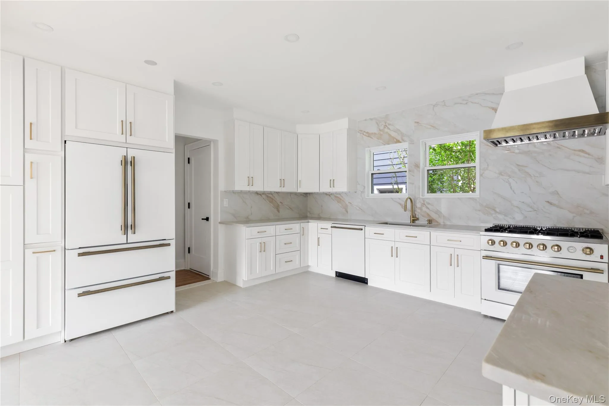 220 Pomander Road, North Hempstead, NY, 5 Bedrooms Bedrooms, 10 Rooms Rooms,2 BathroomsBathrooms,Residential,For Rent,Pomander,0,1040739 220 Pomander Road, North Hempstead, NY, 5 Bedrooms Bedrooms, 10 Rooms Rooms,2 BathroomsBathrooms,Residential,For Rent,Pomander,0,1040739