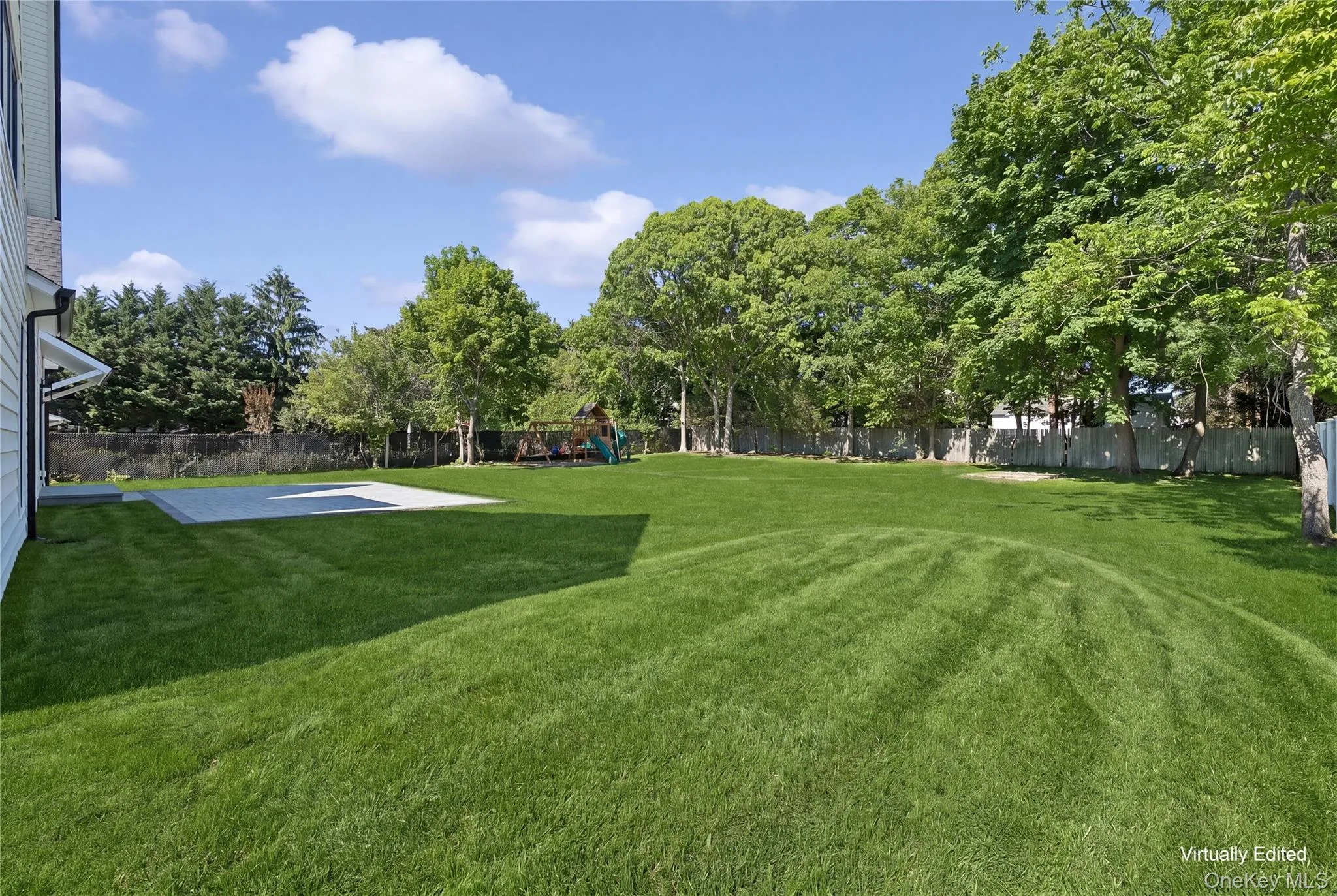 1355 Locust Avenue, Islip, NY, 4 Bedrooms Bedrooms, 8 Rooms Rooms,2 BathroomsBathrooms,Residential,For Rent,Locust,0,1040740 1355 Locust Avenue, Islip, NY, 4 Bedrooms Bedrooms, 8 Rooms Rooms,2 BathroomsBathrooms,Residential,For Rent,Locust,0,1040740