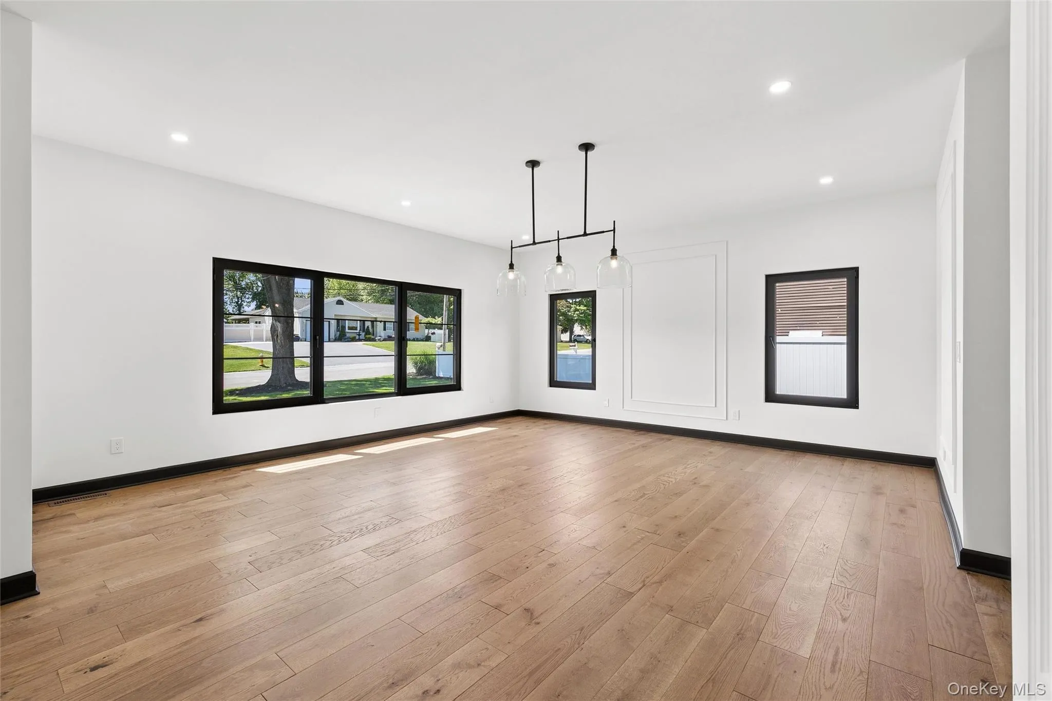 1355 Locust Avenue, Islip, NY, 4 Bedrooms Bedrooms, 8 Rooms Rooms,2 BathroomsBathrooms,Residential,For Rent,Locust,0,1040740 1355 Locust Avenue, Islip, NY, 4 Bedrooms Bedrooms, 8 Rooms Rooms,2 BathroomsBathrooms,Residential,For Rent,Locust,0,1040740