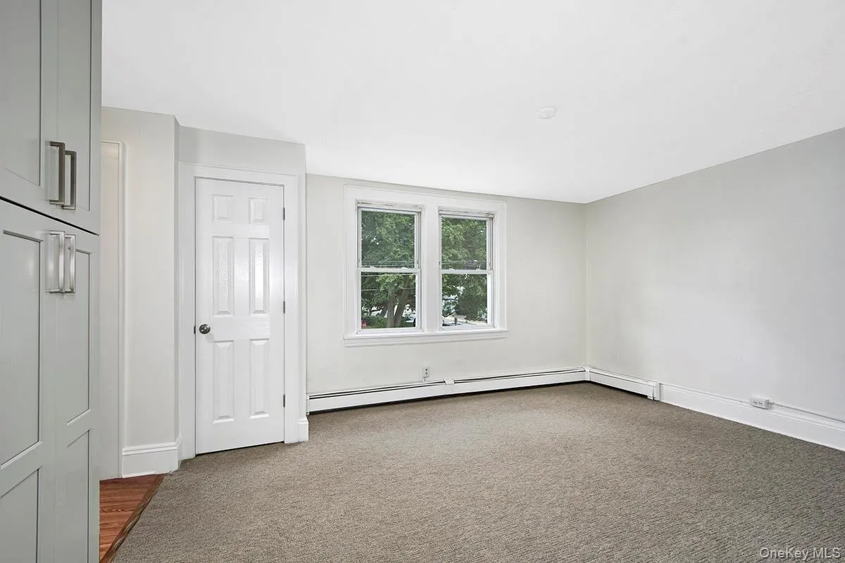 Dining/Living Dining/Living
