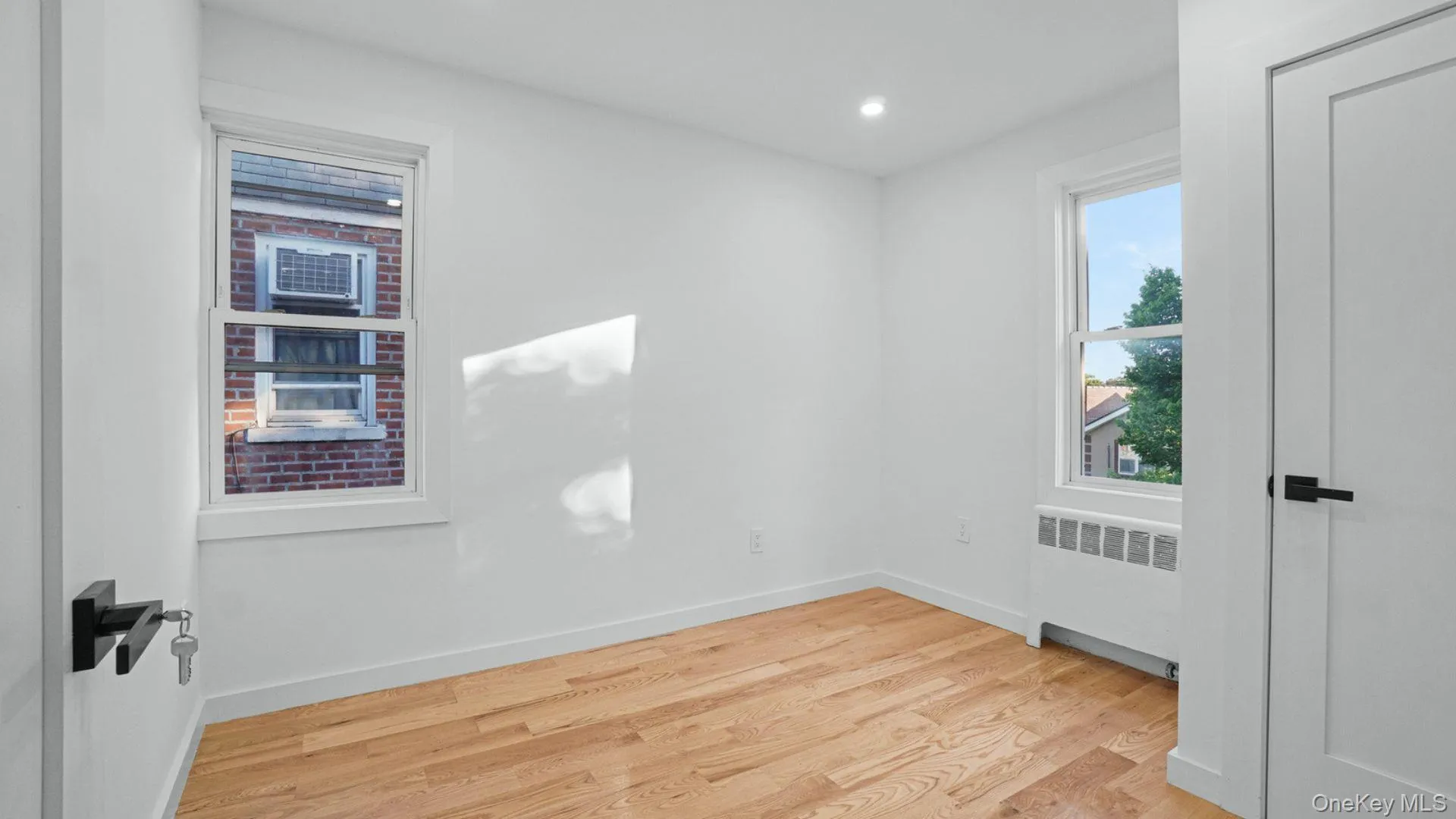 4135 Murdock Avenue, New York, NY, 3 Bedrooms Bedrooms, 6 Rooms Rooms,2 BathroomsBathrooms,Residential,For Rent,Murdock,0,1040745 4135 Murdock Avenue, New York, NY, 3 Bedrooms Bedrooms, 6 Rooms Rooms,2 BathroomsBathrooms,Residential,For Rent,Murdock,0,1040745